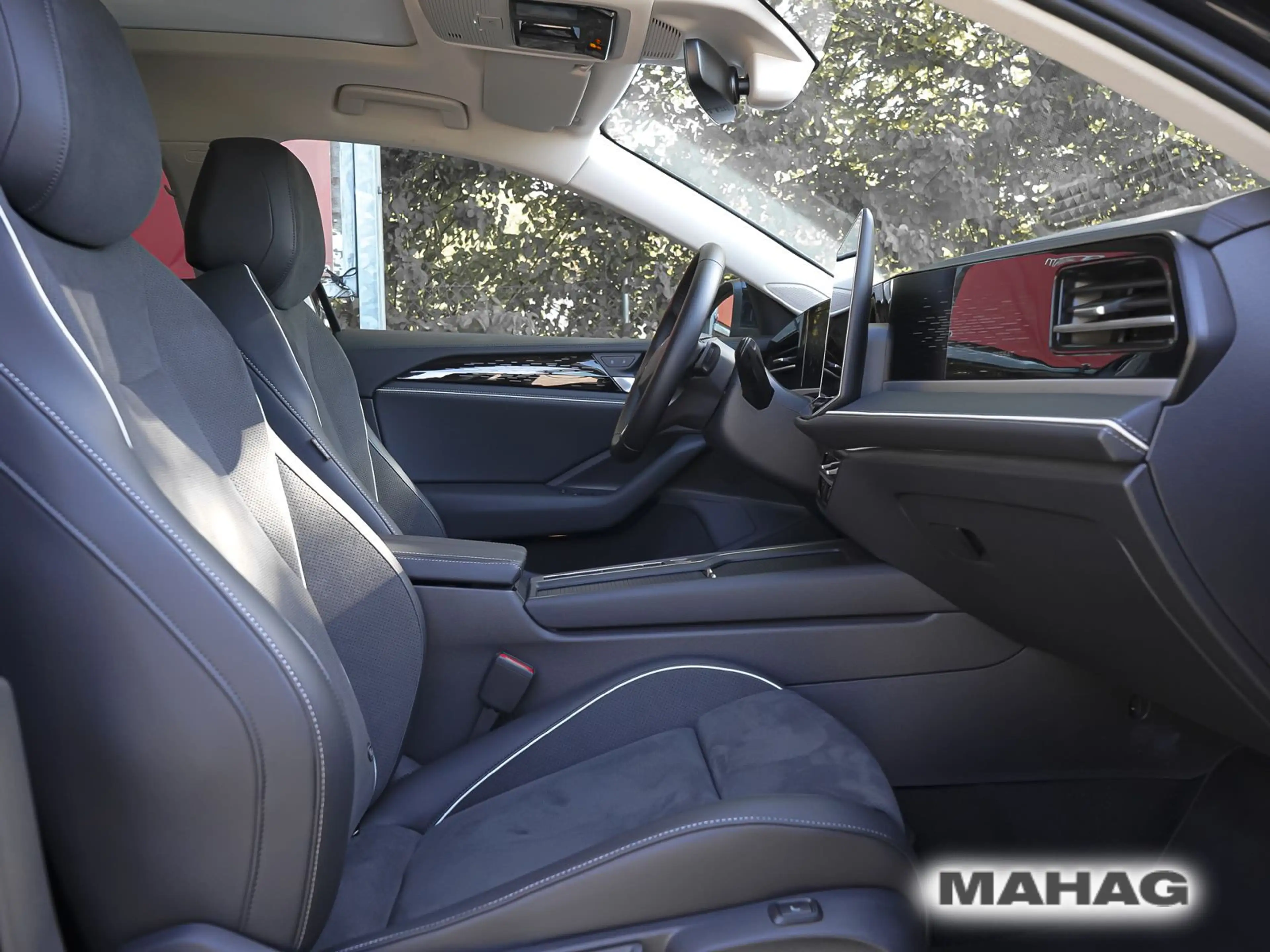 Volkswagen Passat Variant Business 1.5 eTSI LED IQ.Drive Na — photo 15