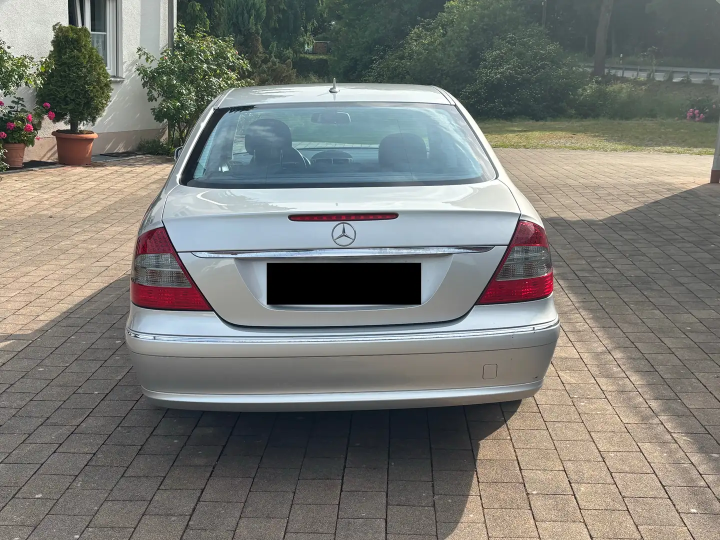 Mercedes-Benz E 200 E-Klasse Kompressor Automatik Avantgarde Silber - 2