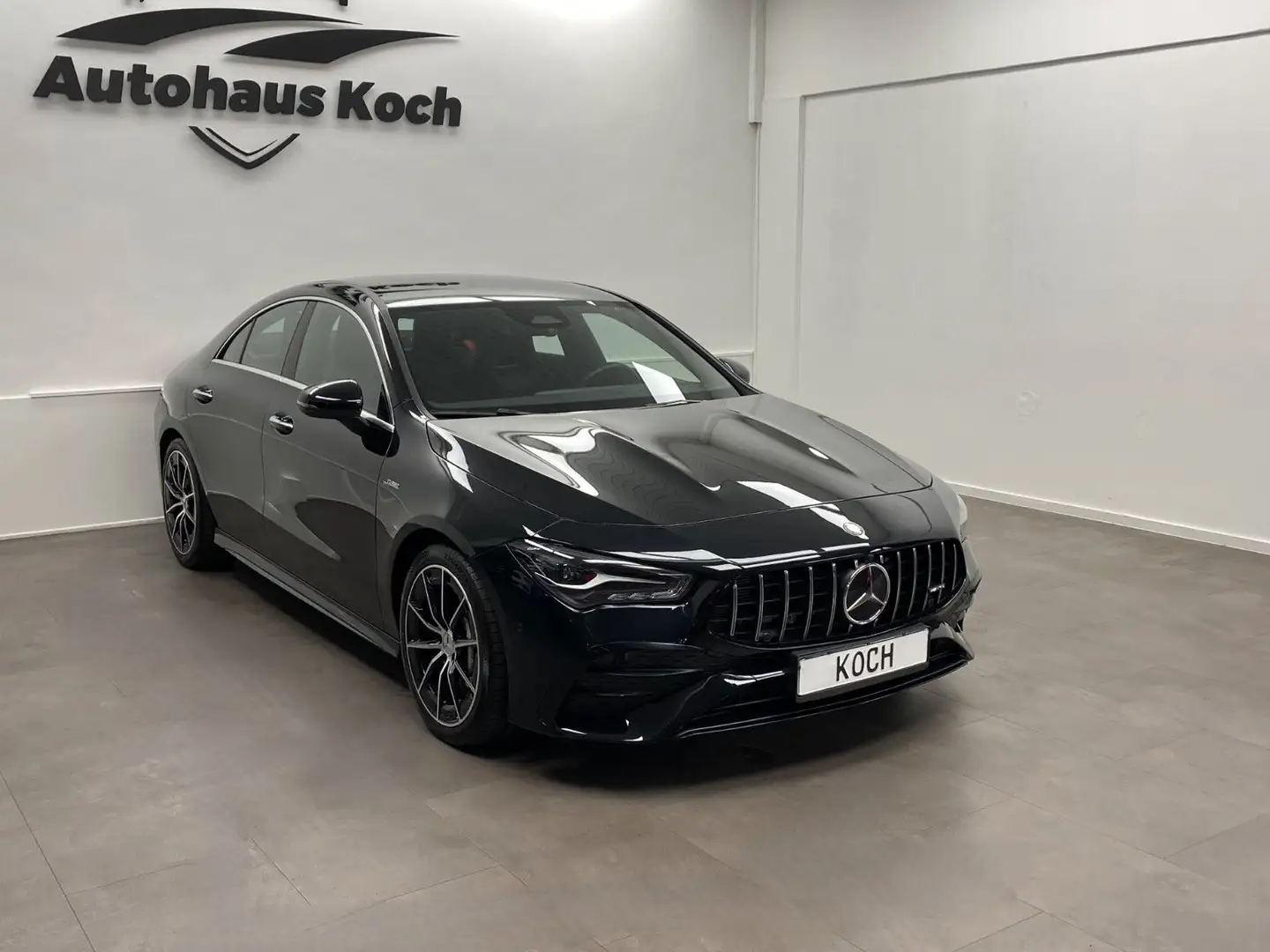Mercedes-Benz CLA 35 AMG 4MATIC - PERFORMANCE IN VOLLENDUNG! Noir - 1