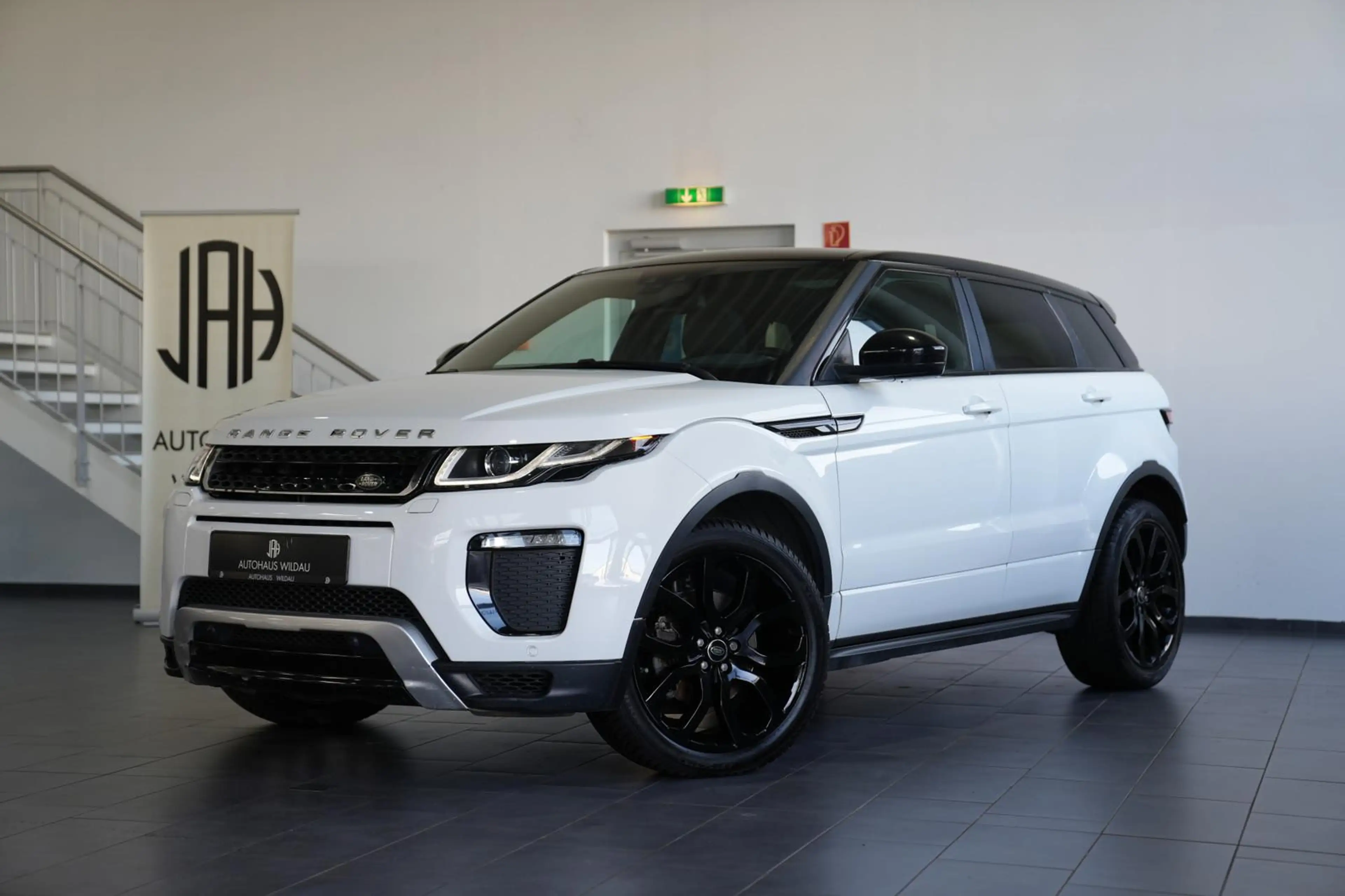 Land Rover Range Rover Evoque SE Dynamic *AUT*NAV*PANO*LED*SHZ*