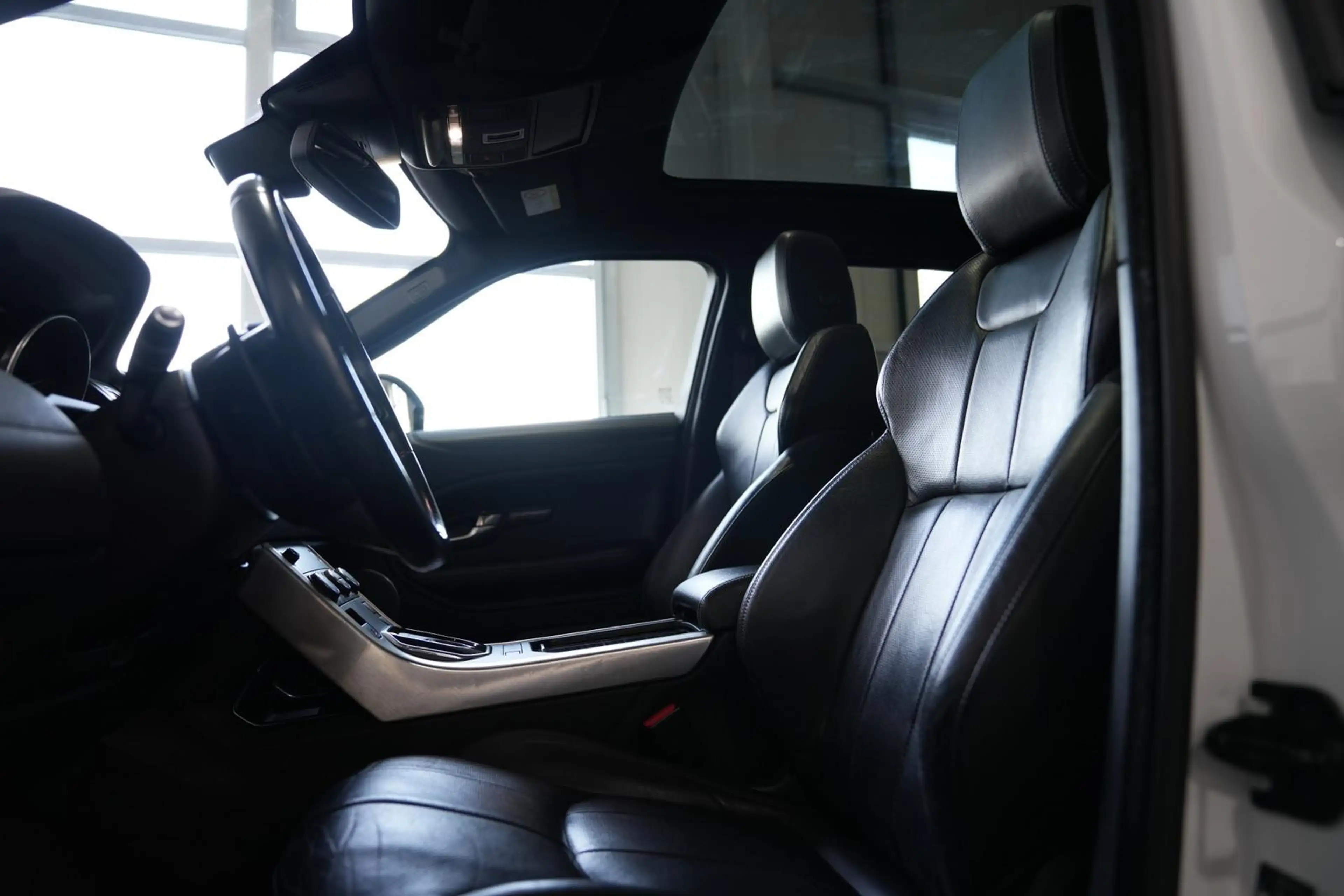 Land Rover Range Rover Evoque SE Dynamic *AUT*NAV*PANO*LED*SHZ* — photo 12