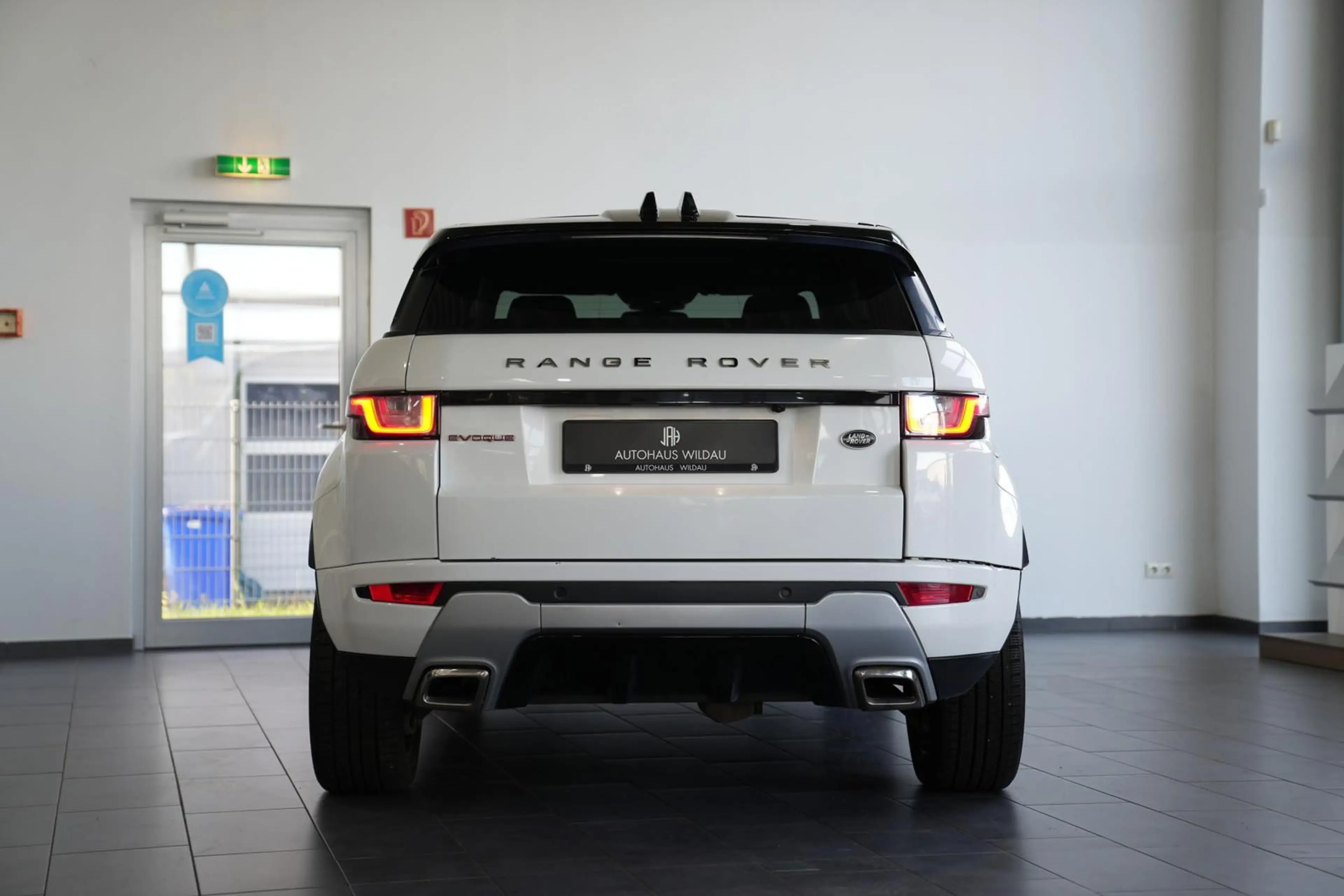 Land Rover Range Rover Evoque SE Dynamic *AUT*NAV*PANO*LED*SHZ* — photo 7