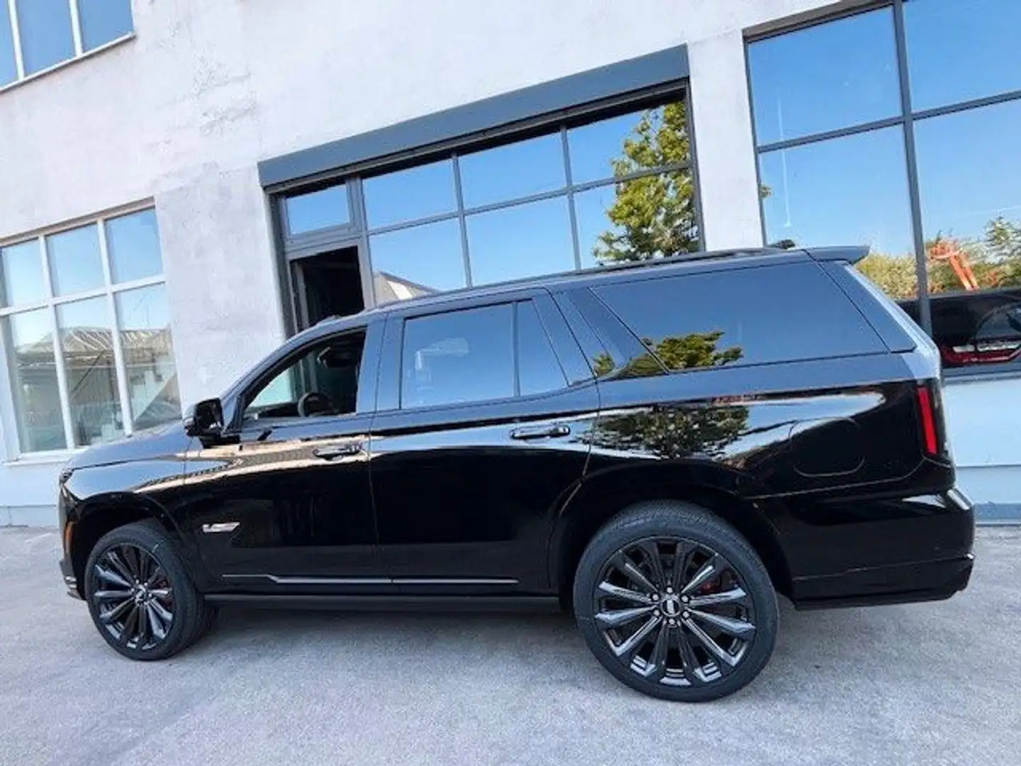 Cadillac Escalade V-Series 6.2l V8 Kompressor MY2025 Black - 1