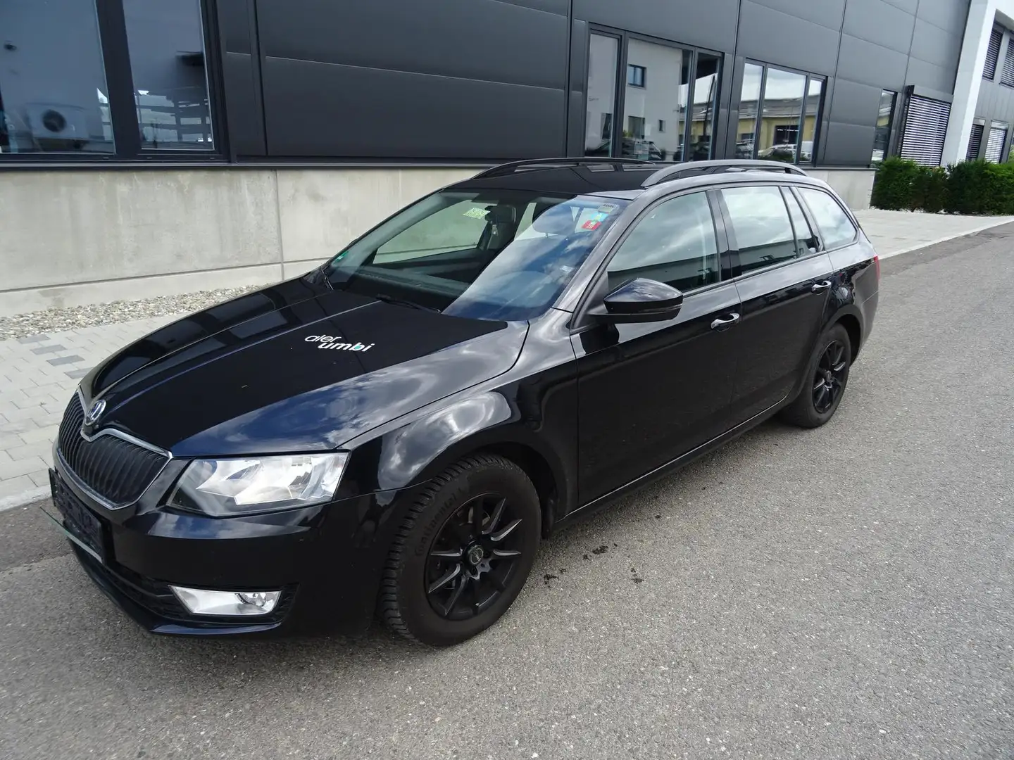 Skoda Octavia 1.6 TDI DPF Ambition Klima/SHZ/8-Fach Schwarz - 2