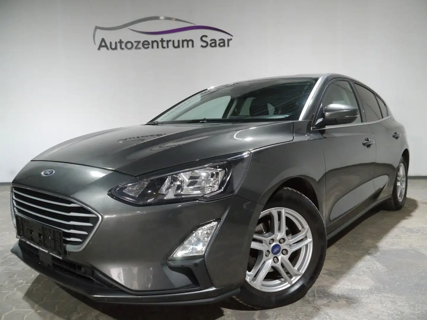 Ford Focus Cool & Connect Automatik Kamera Navi LED Grijs - 1