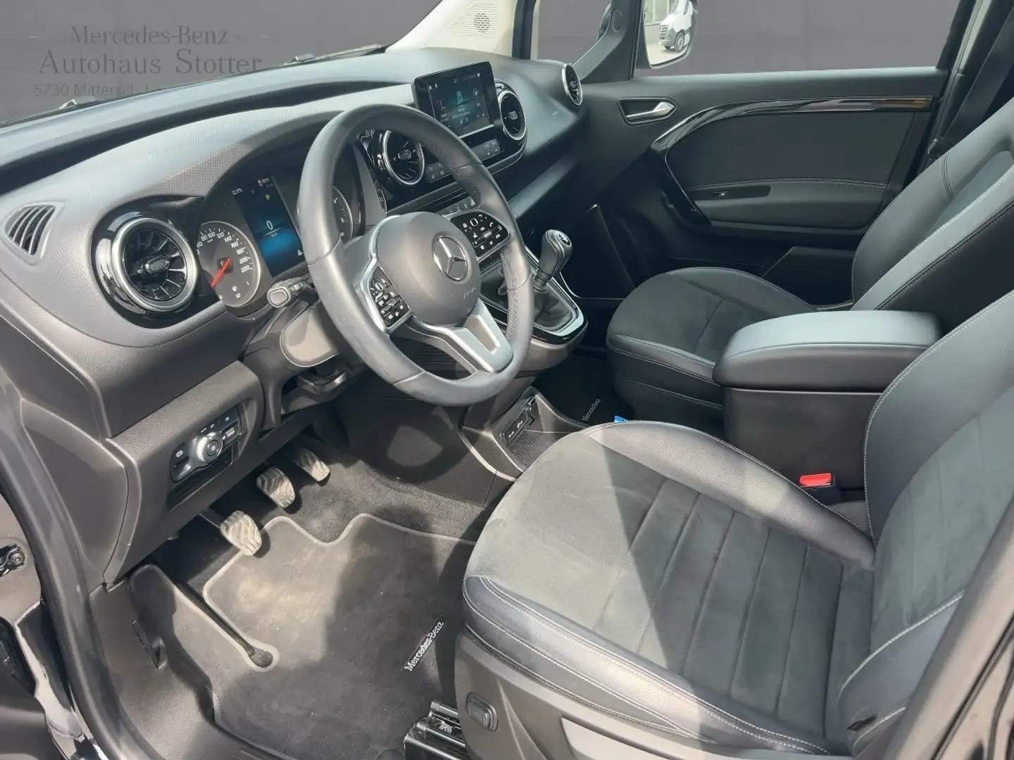 Mercedes-Benz T-Class T 180 d STYLE Standard *Navi*MBUX*RKam*LED*PTS* Schwarz - 2