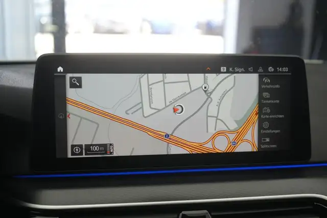 BMW 5 Series view 12