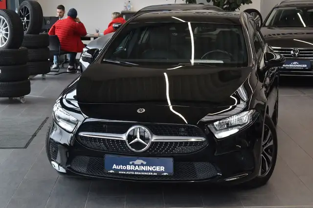 Mercedes-Benz A 200 d 8G-DCT Navi~Distronic~Leder~TotwinkelAss
