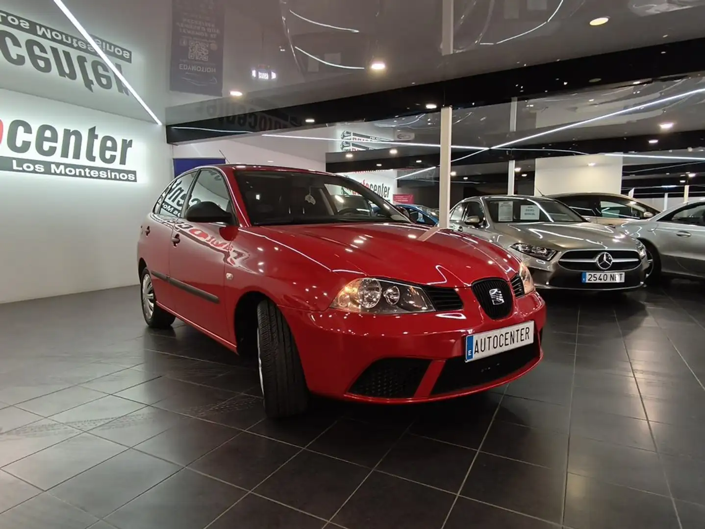 SEAT Ibiza 1.2 Reference 70 Rojo - 2