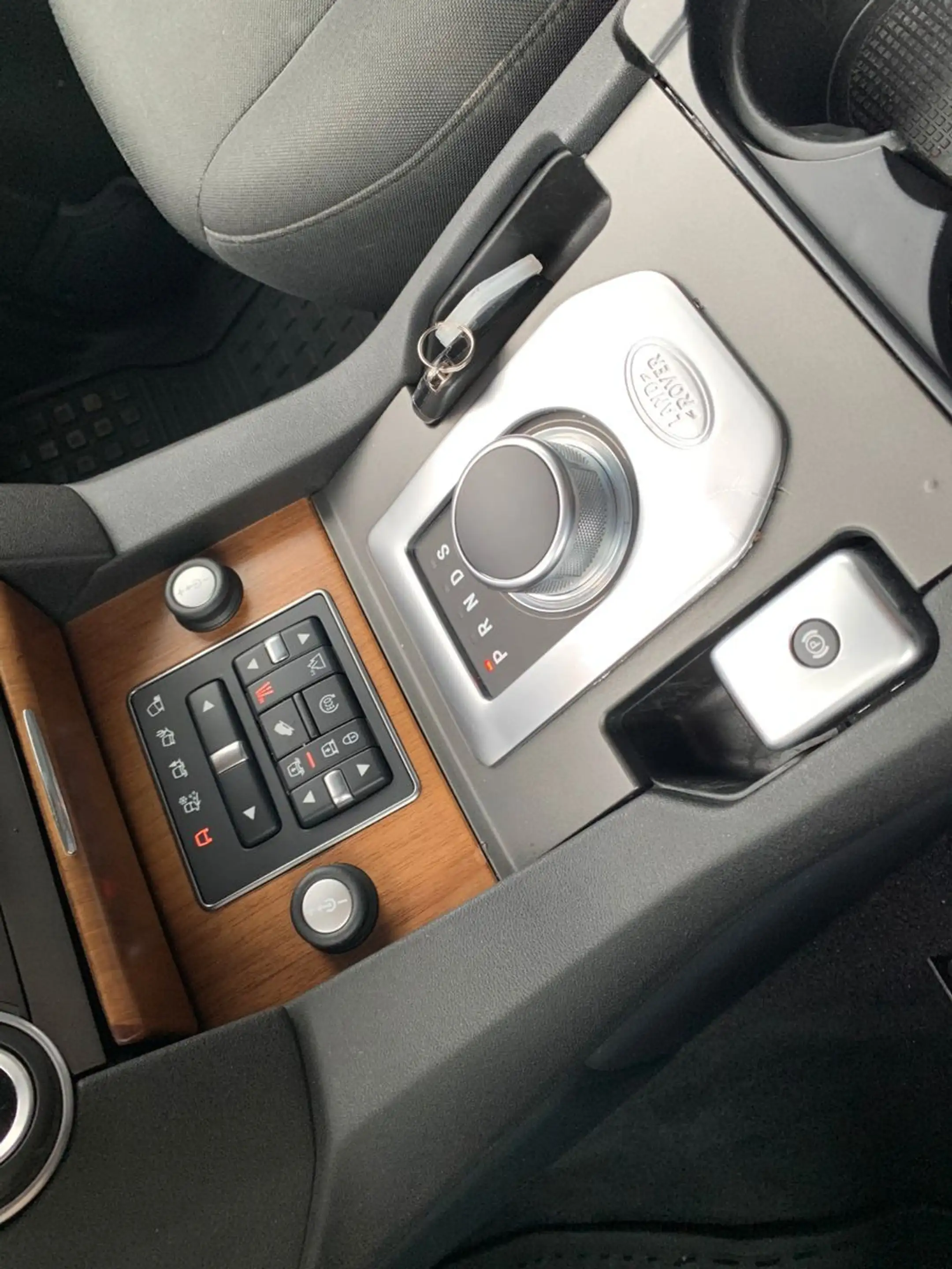 Land Rover Discovery 4 TDV6 SE AHK+Xenon+Nur Gewerbe — photo 14