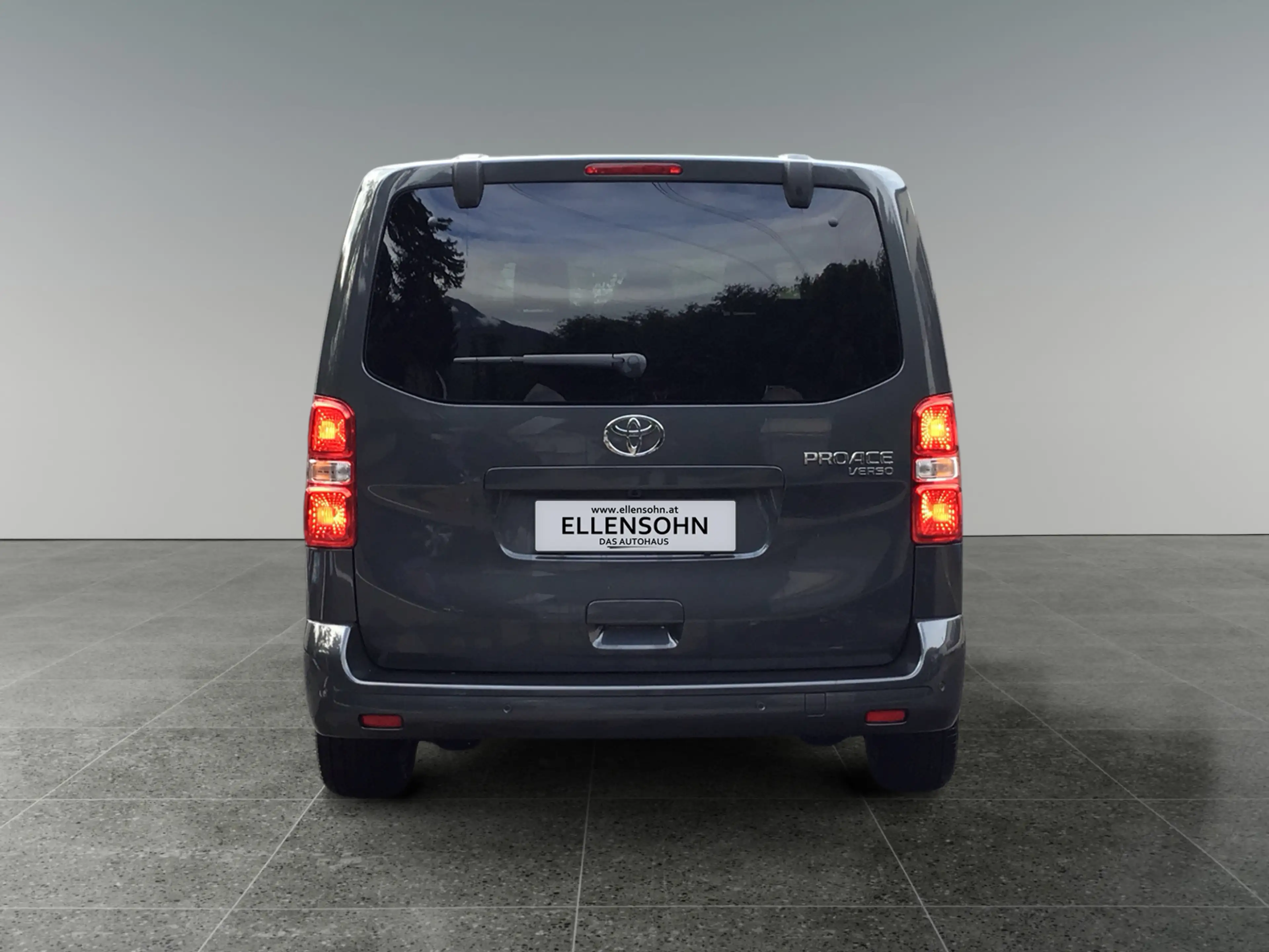 Toyota Proace Proace Verso 2,2 l, 180 Family Medium — photo 4