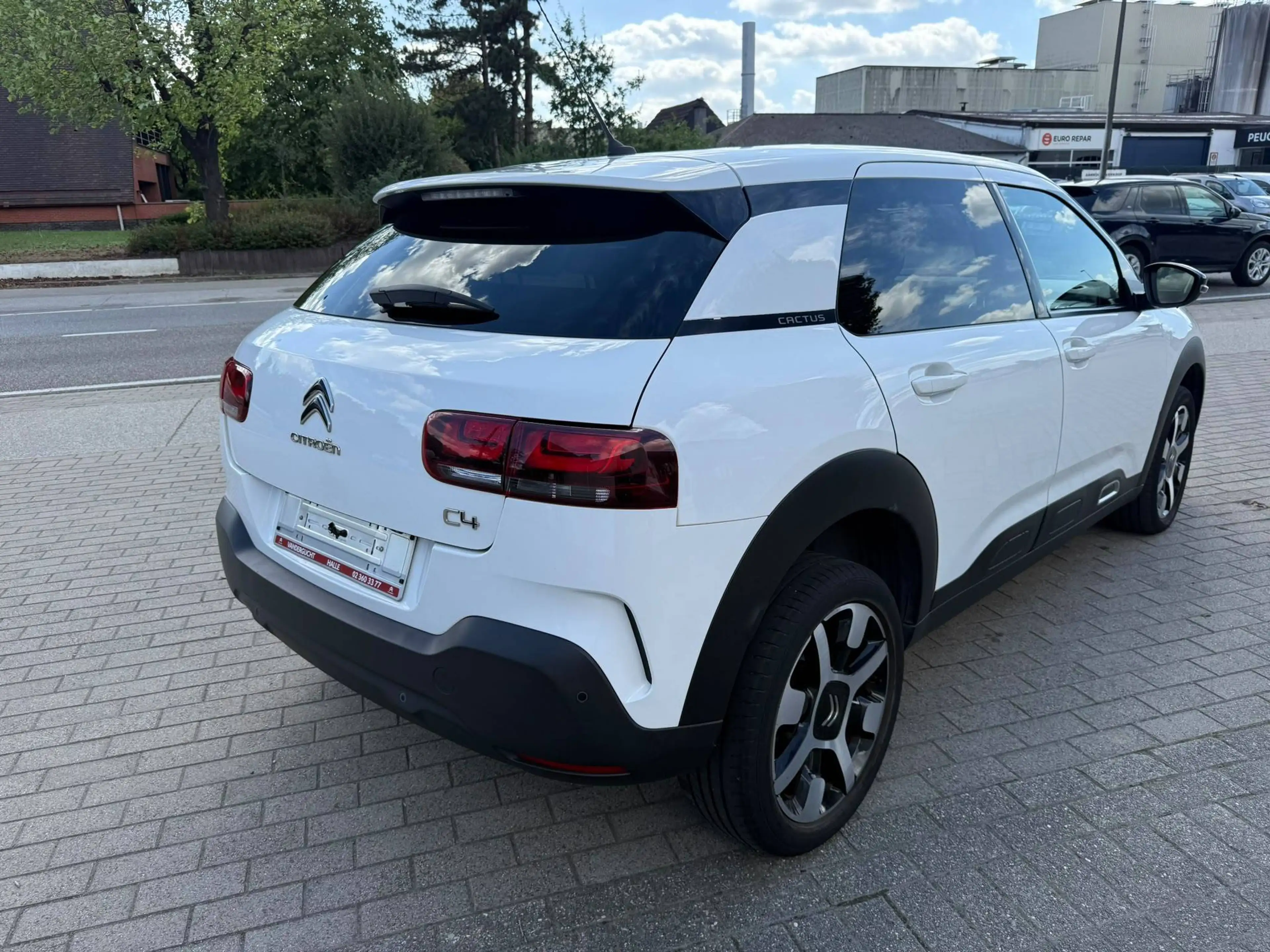 Citroen C4 Cactus C4 Cactus 1.2 PureTech Business GPS (EU6.2)(Fleet)GARANTIE 1 AN/JAAR — photo 4