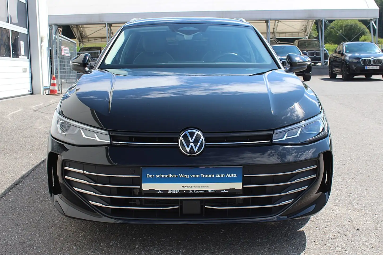 Volkswagen Passat Variant 1,5 eTSI ACT Business DSG Schwarz - 2