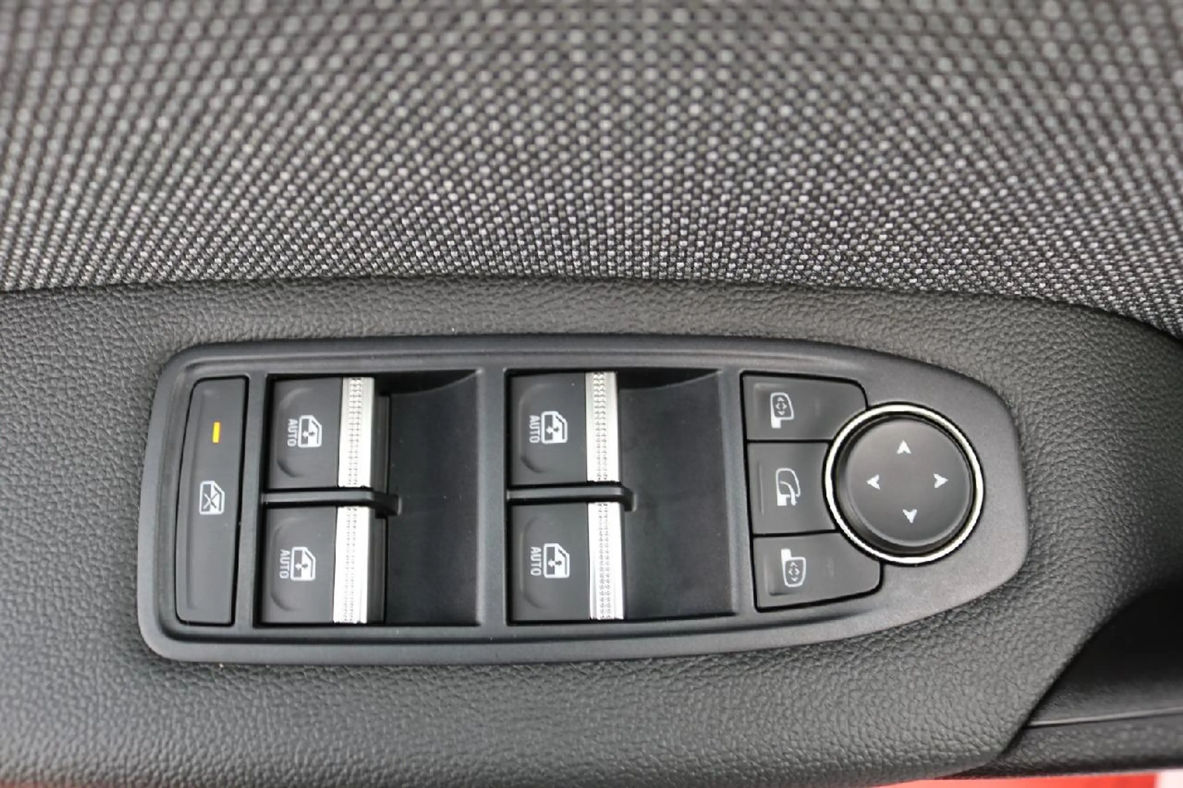 Renault Symbioz 140 Mild Hybrid Techno — photo 12