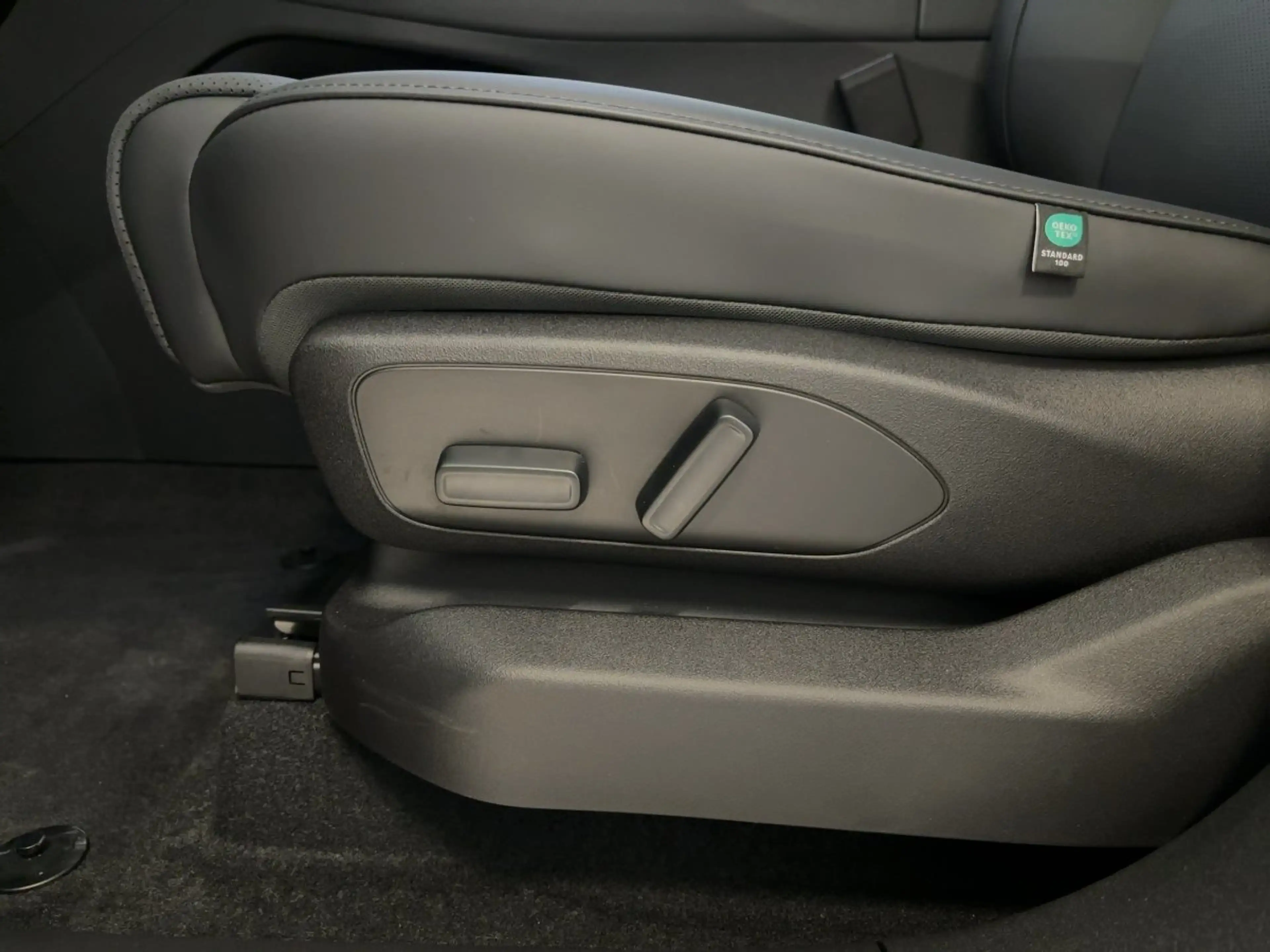 Leapmotor C10 Design MY 25 ACC LED NAVI KLIMA — photo 14
