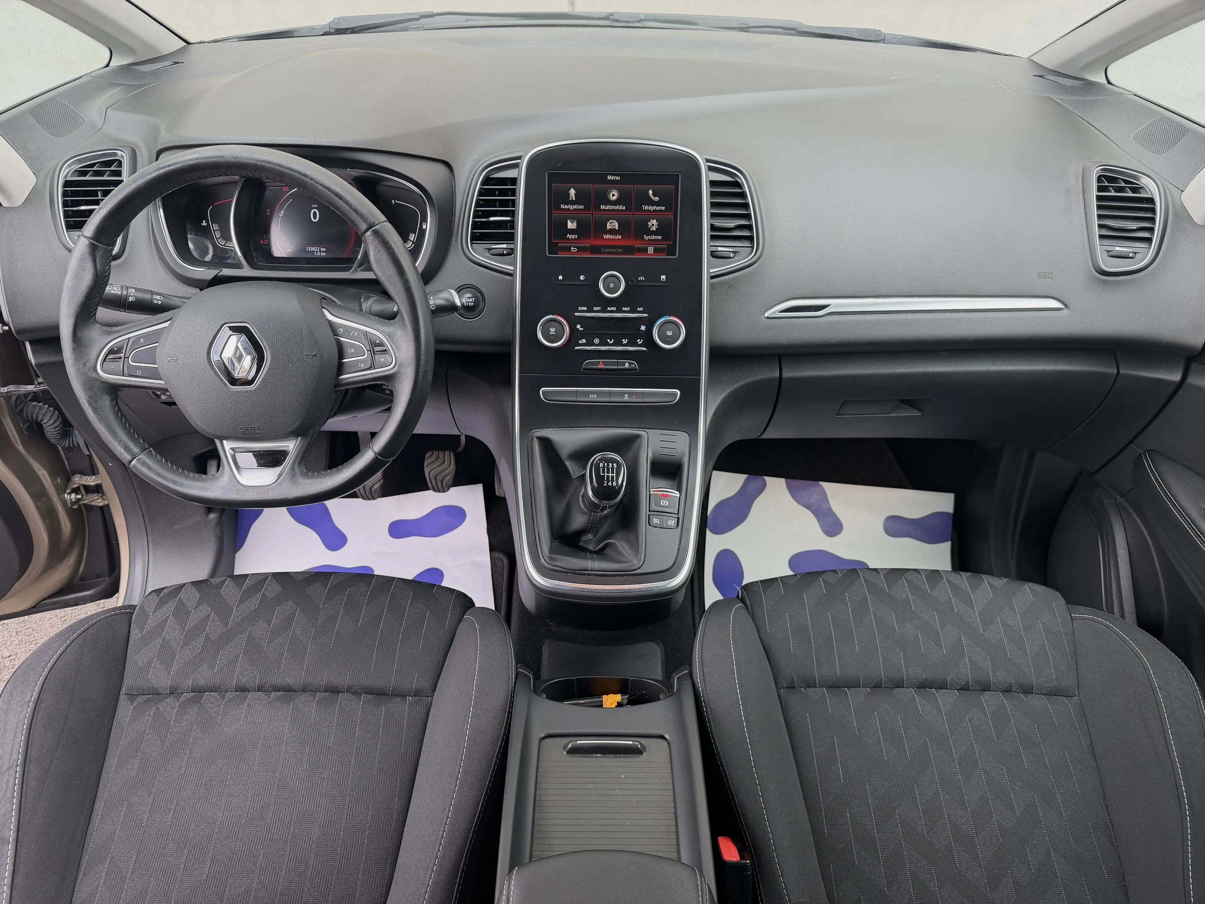 Renault Grand Scenic 1.33 TCe Energy Limited 7PLACES/GPS/BLUETOOTH/CRUISE/PDC/ATTACHE REMORQUE/GARANTIE 12 MOIS — photo 5