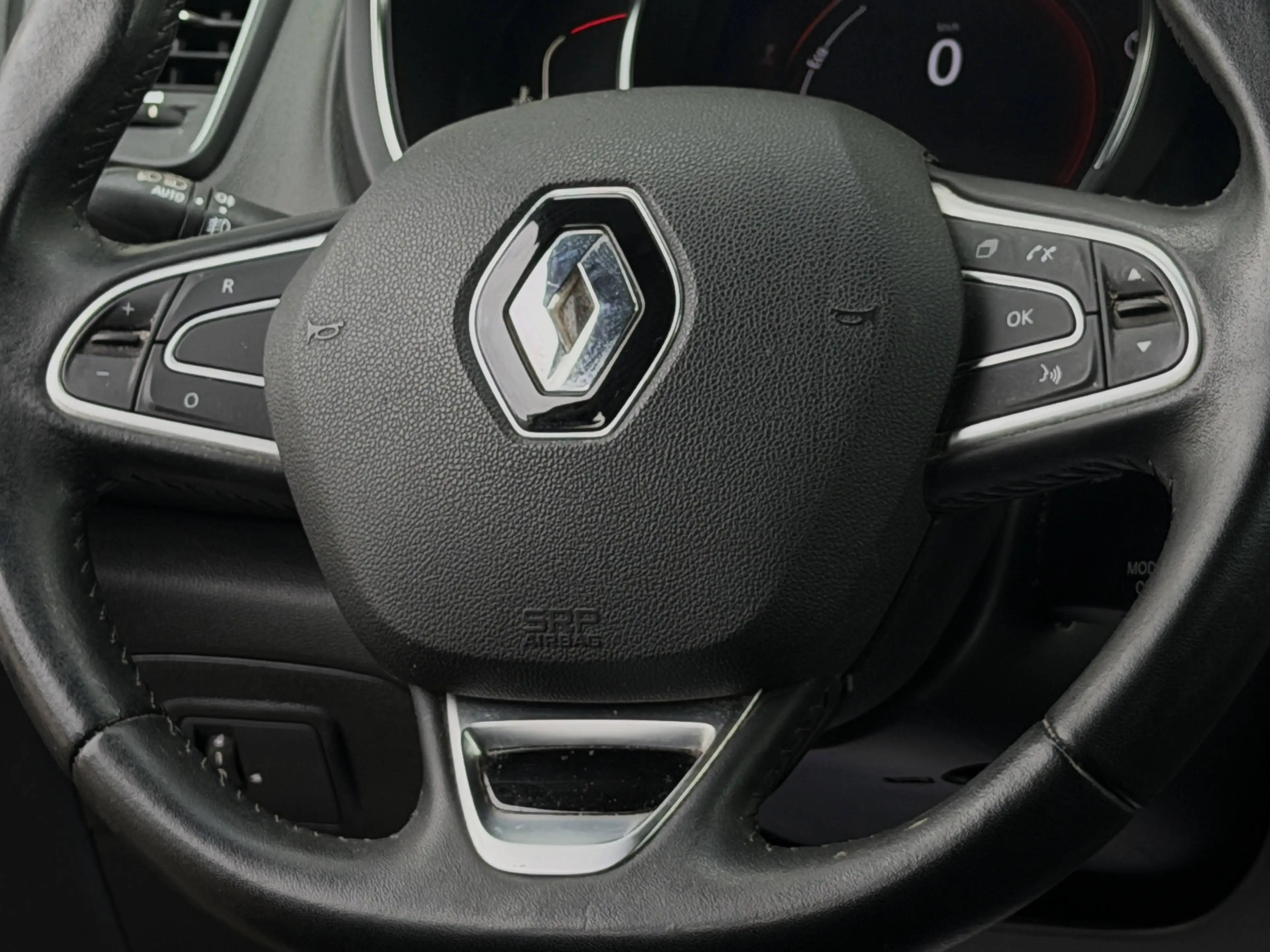 Renault Grand Scenic 1.33 TCe Energy Limited 7PLACES/GPS/BLUETOOTH/CRUISE/PDC/ATTACHE REMORQUE/GARANTIE 12 MOIS — photo 9