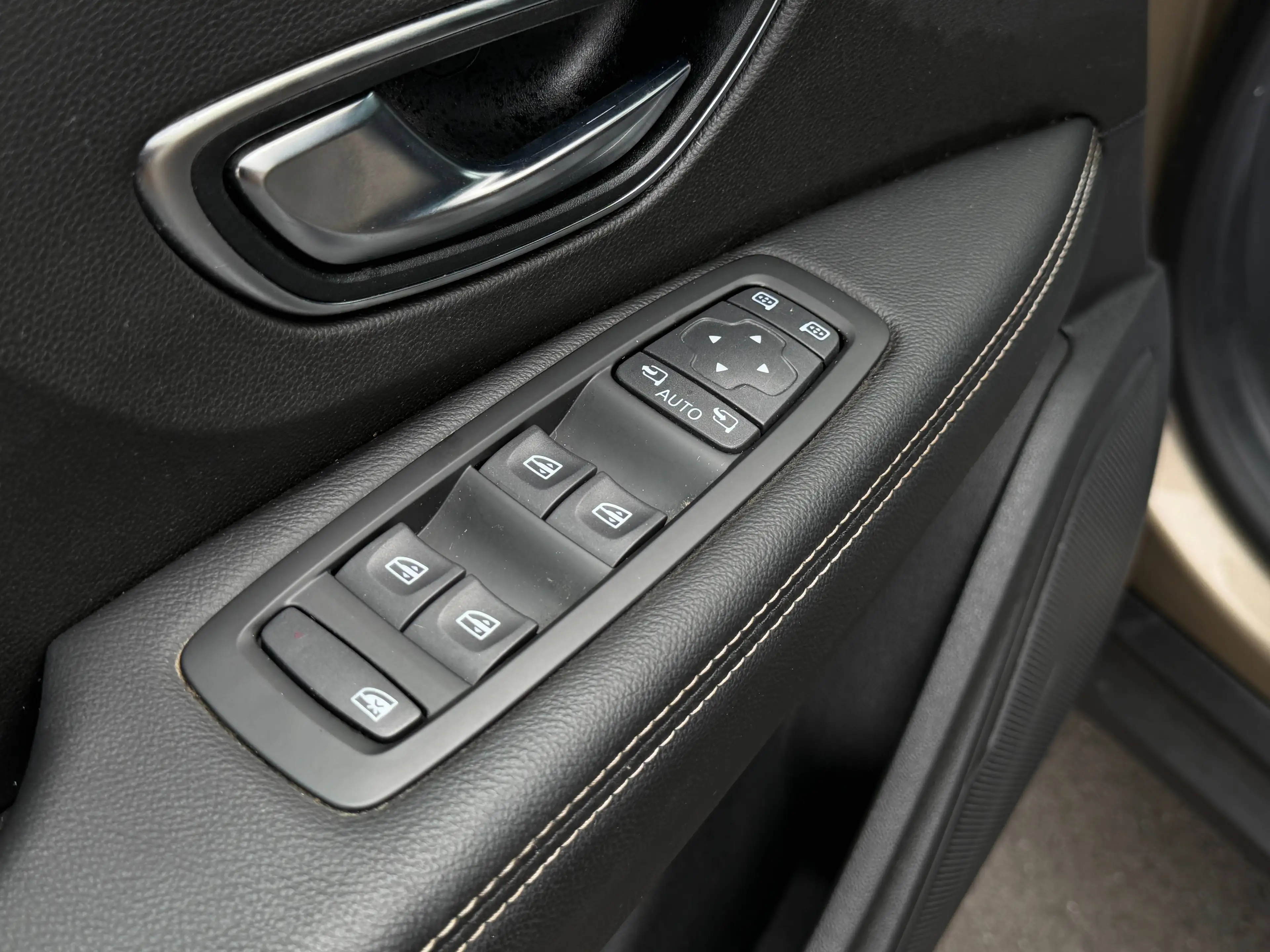 Renault Grand Scenic 1.33 TCe Energy Limited 7PLACES/GPS/BLUETOOTH/CRUISE/PDC/ATTACHE REMORQUE/GARANTIE 12 MOIS — photo 10