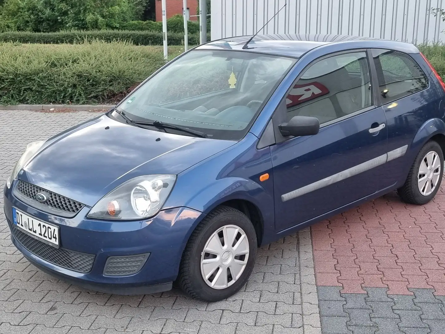 Ford Fiesta Fiesta 1.3 Ghia Blau - 2