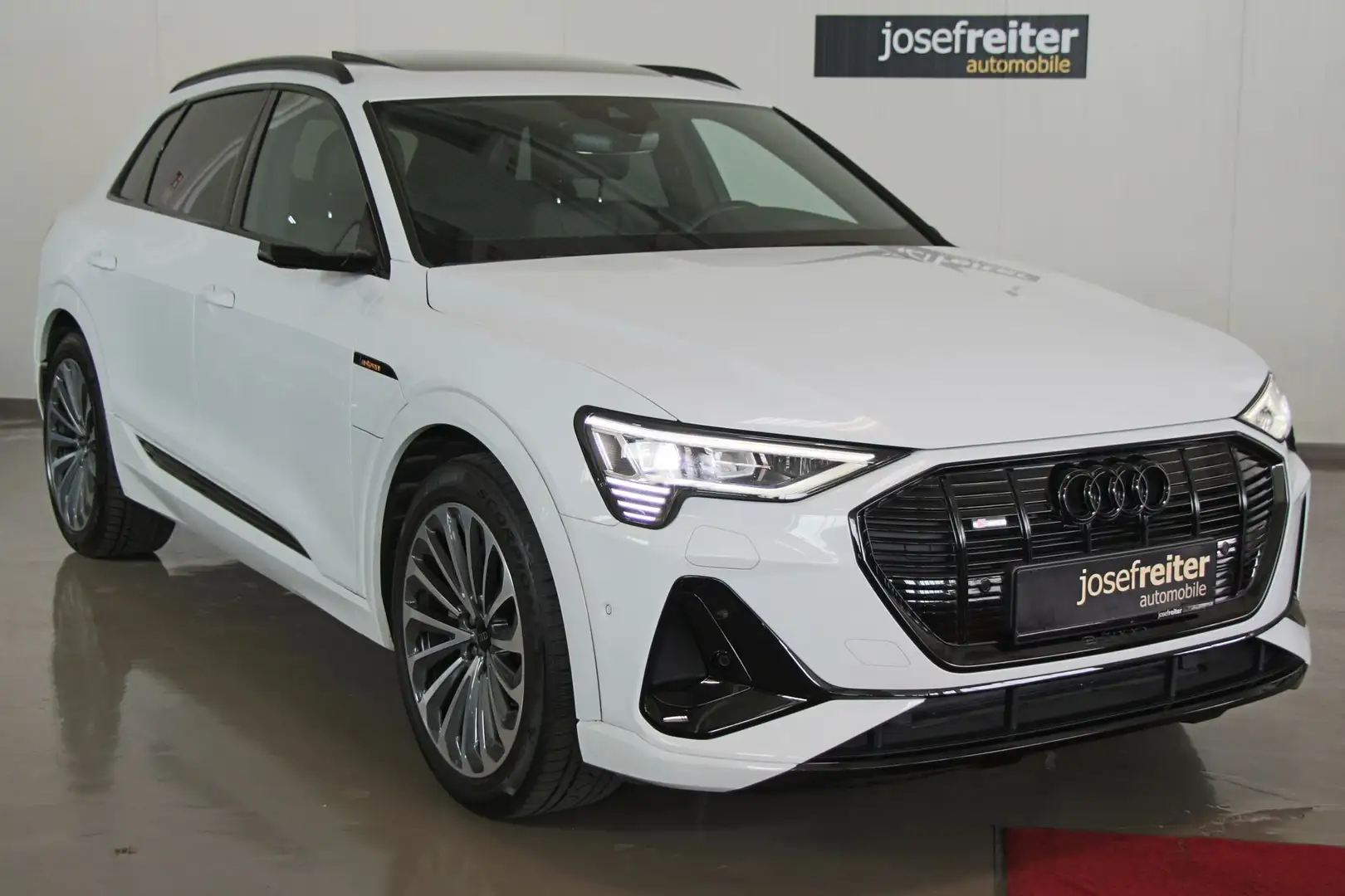 Audi e-tron 50 quattro s-line NP € 97.819,- Blanc - 1