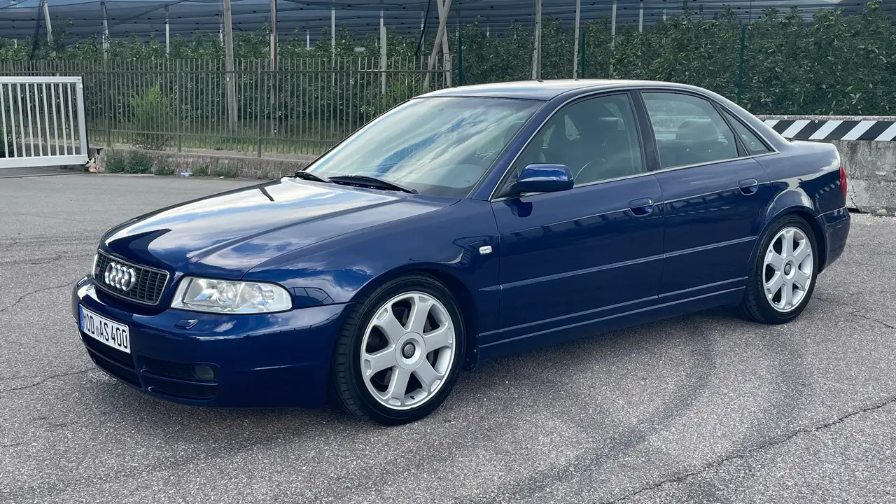 Audi S4 B5 Berlina Facelift Santoriniblu - 2000, foto 2