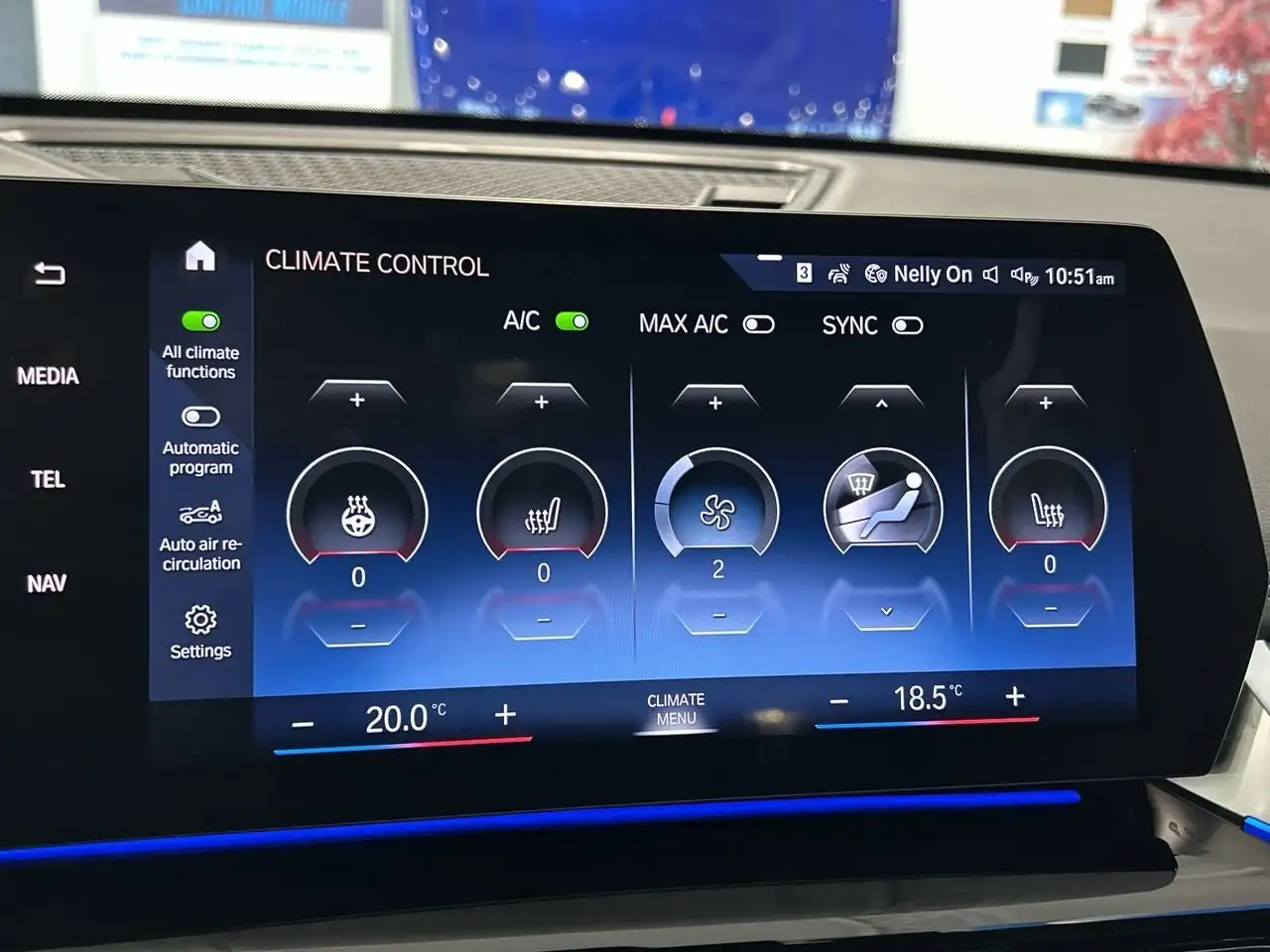 BMW X1 снимка BMW X1