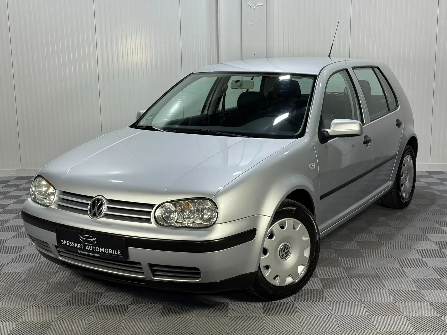 Volkswagen Golf IV 1.4|2.HD|S-HEFT|HISTORIE|ROSTFREI|TÜV NEU Silber - 1