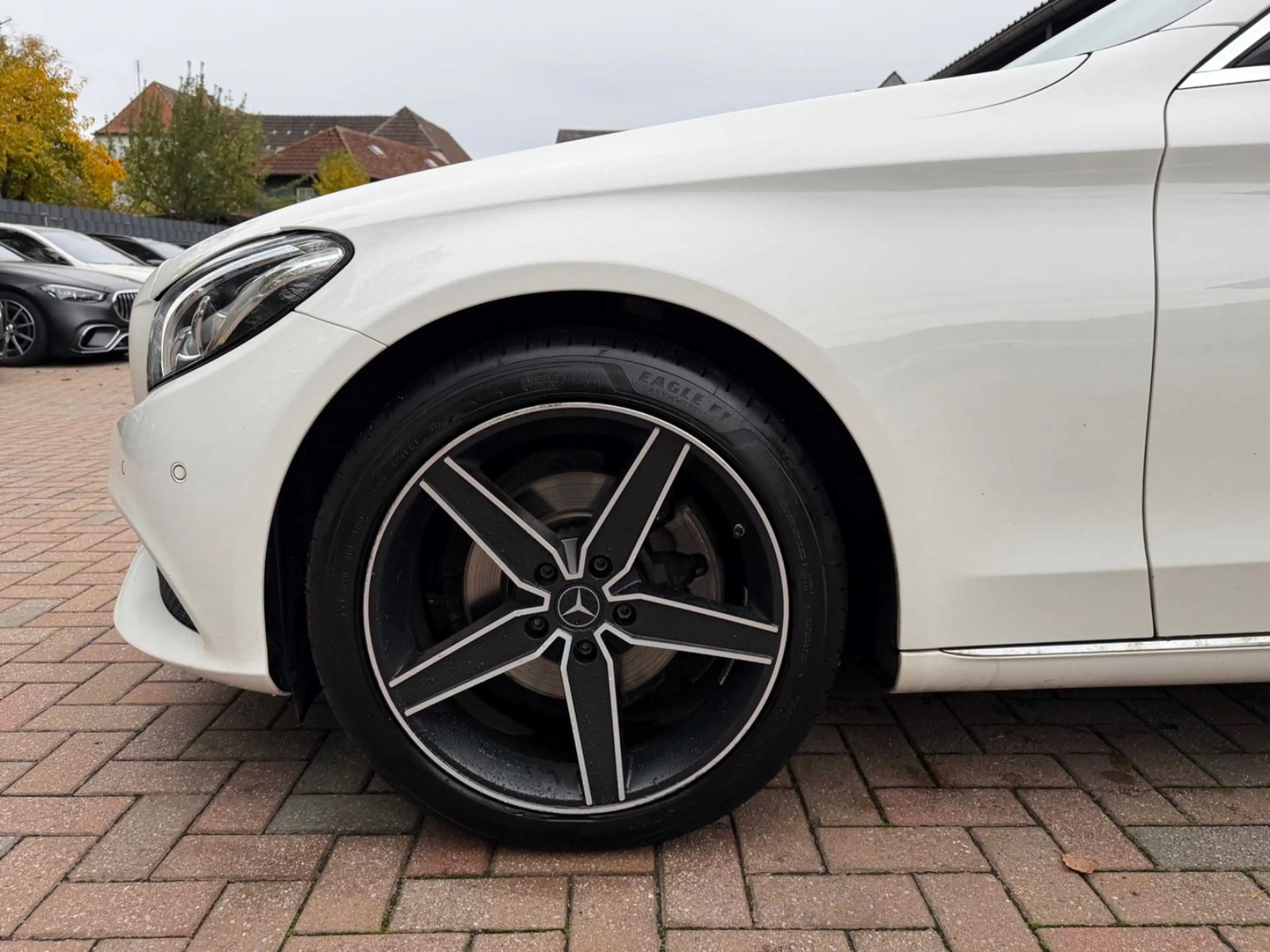 Mercedes-Benz C 220 d T-Modell Head-Up 8-Fach LED Kamera — photo 9