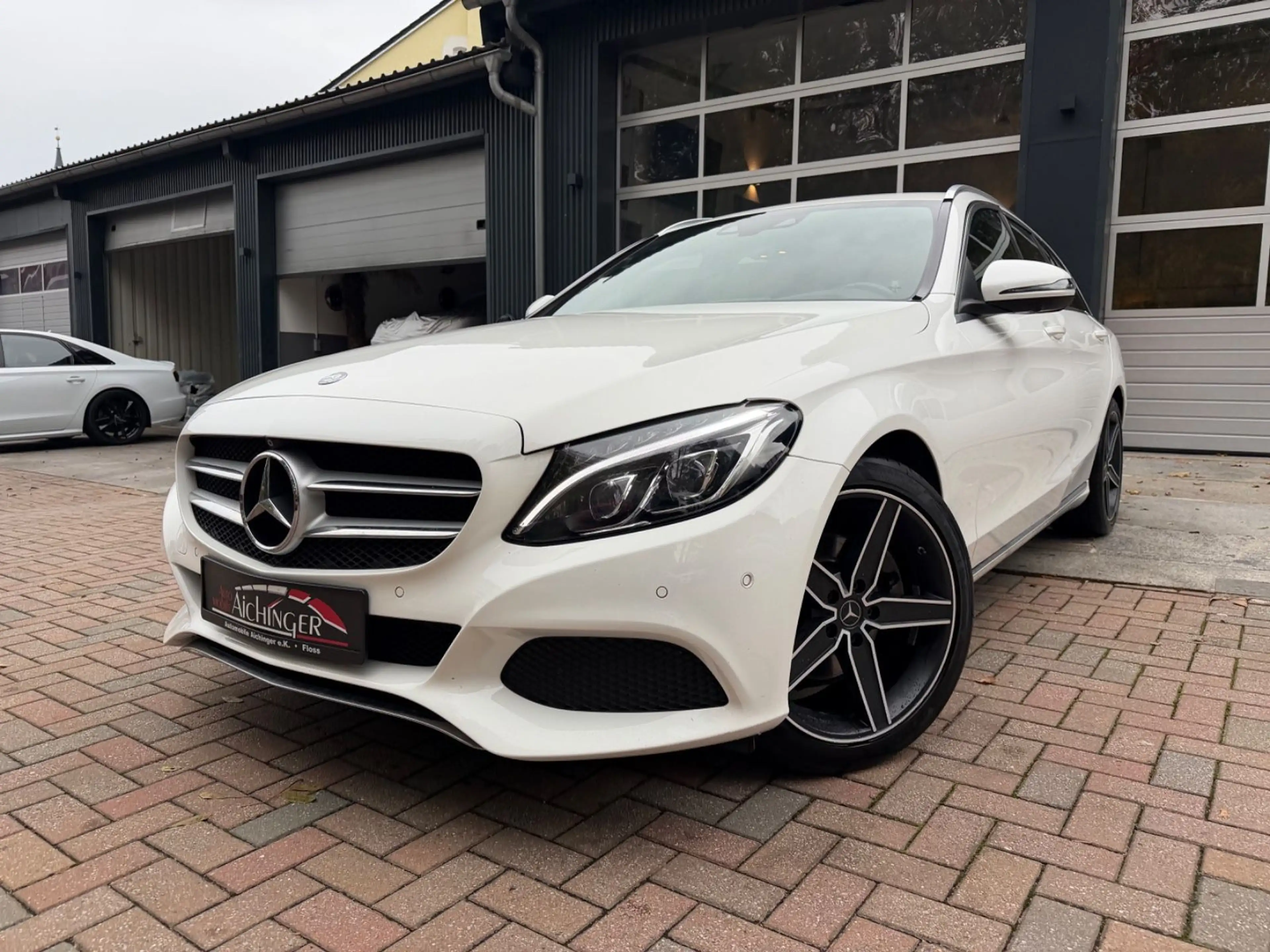 Mercedes-Benz C 220 d T-Modell Head-Up 8-Fach LED Kamera