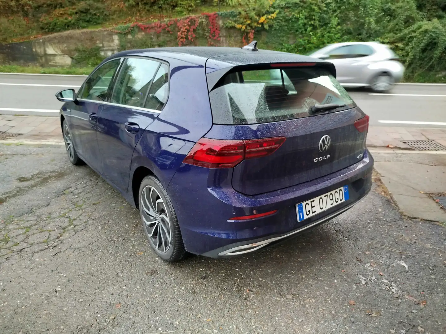 Volkswagen Golf Golf 1.5 etsi evo R-Line 150cv dsg Blu/Azzurro - 2