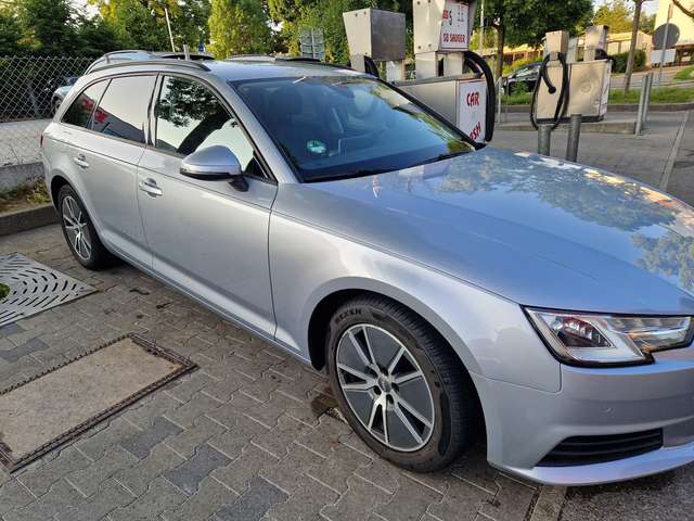 Audi A4 AVANT35 2.0 TDI   TIP TOP!