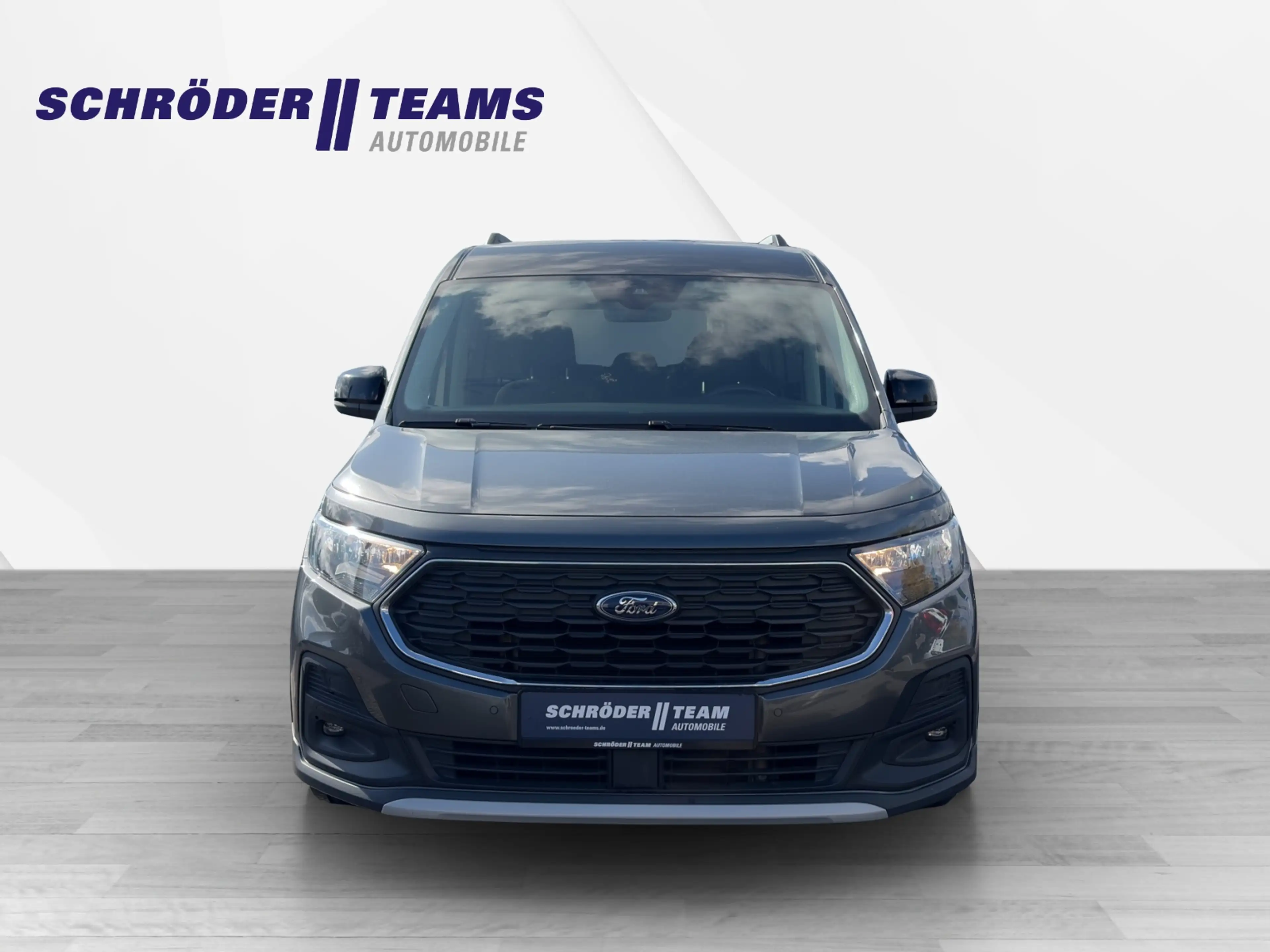 Ford Grand Tourneo Connect Active — photo 2