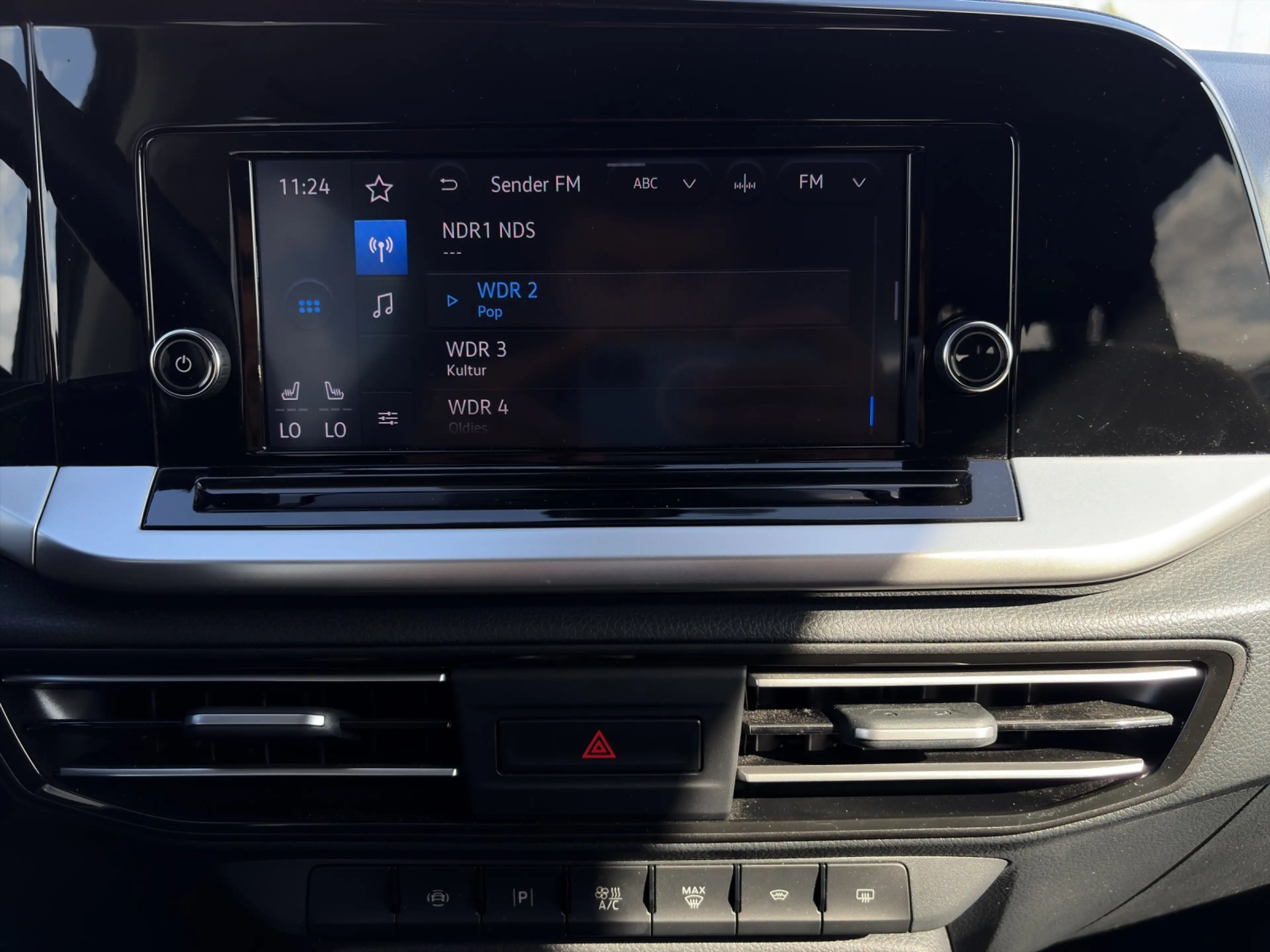 Ford Grand Tourneo Connect Active — photo 14