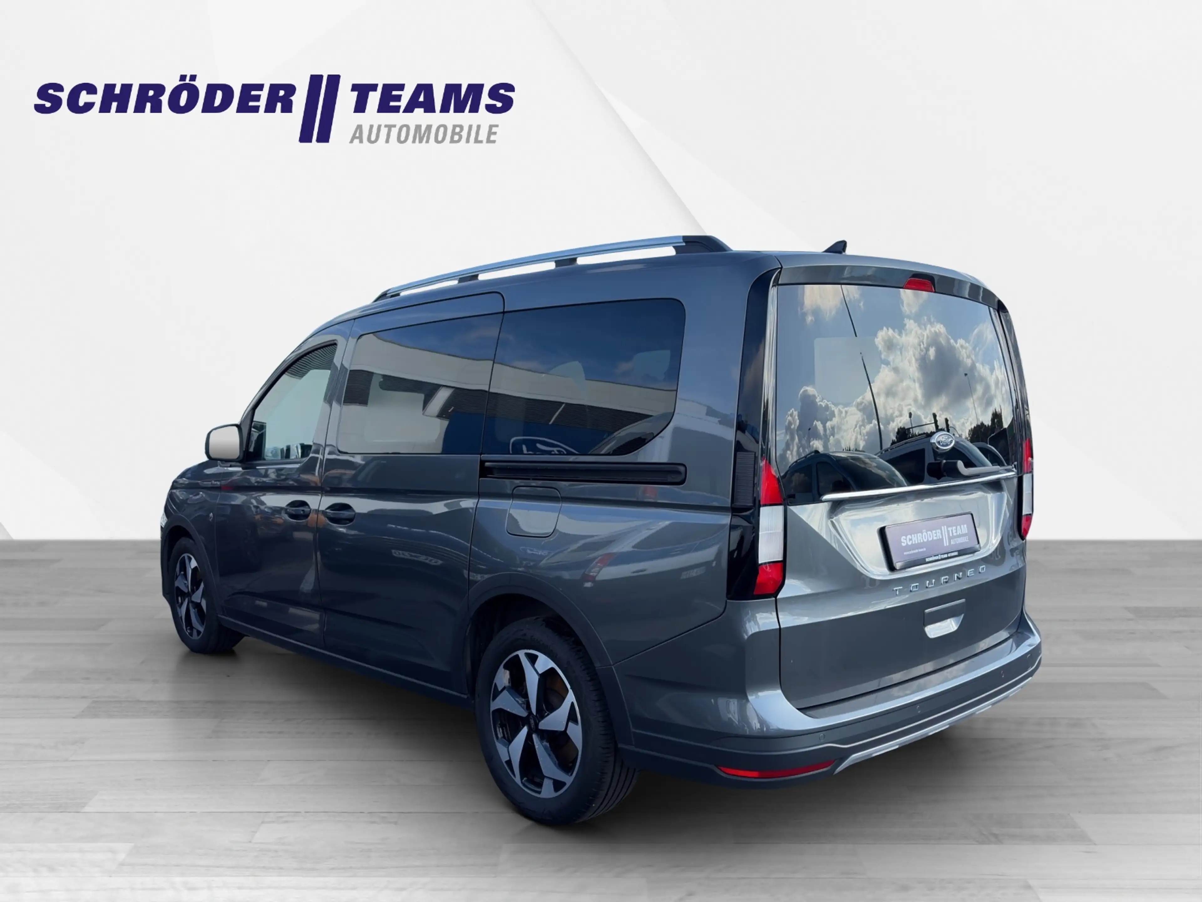 Ford Grand Tourneo Connect Active — photo 4