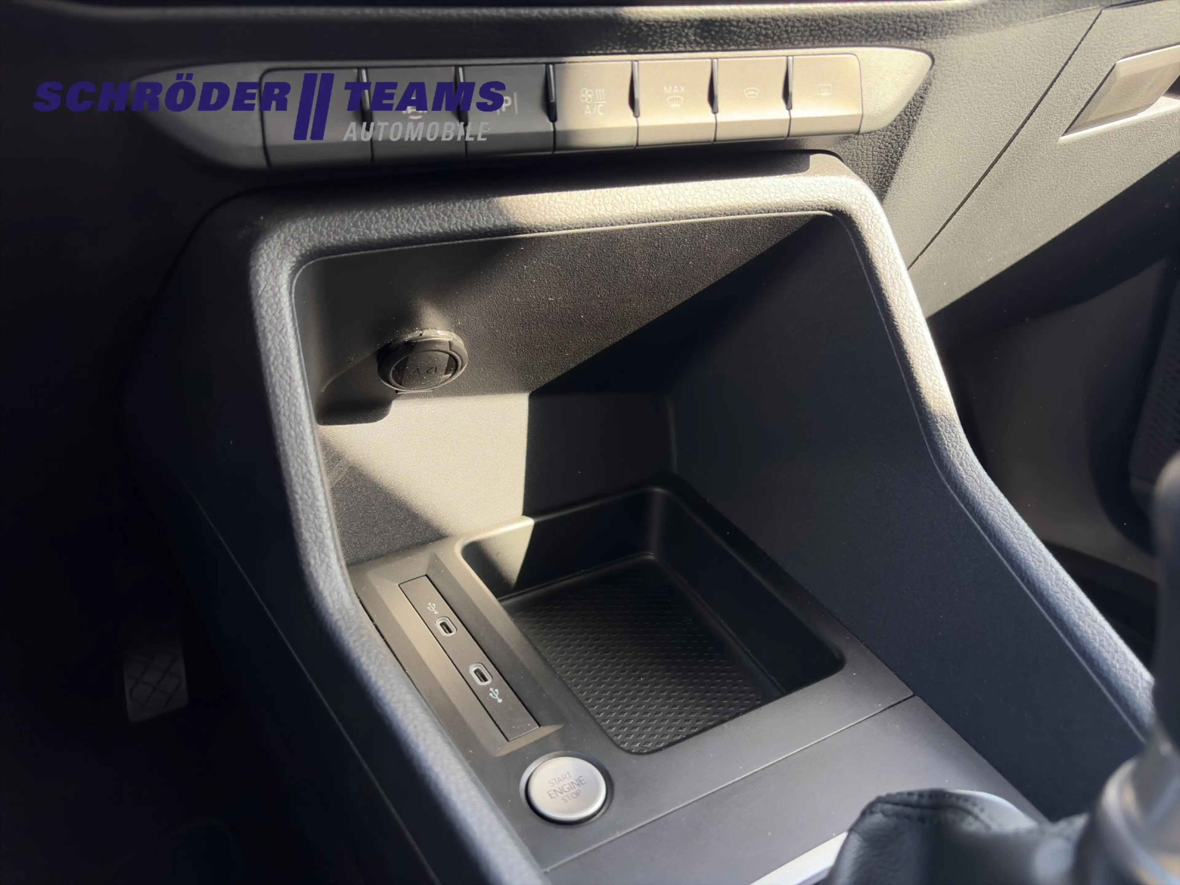 Ford Grand Tourneo Connect Active — photo 13