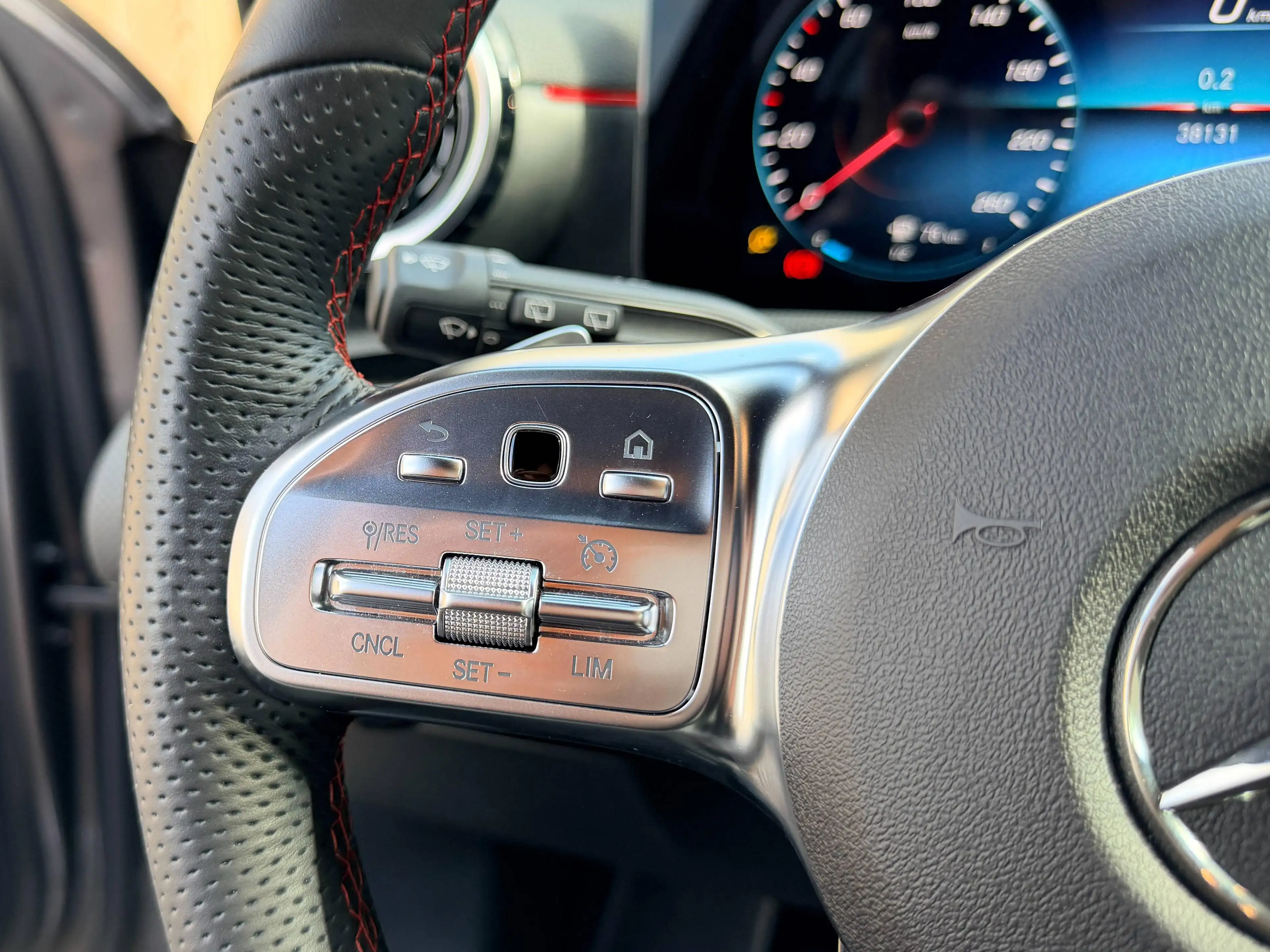 Mercedes-Benz A 180 A 180 AMG Line Camera , Lane assist ..... — photo 9