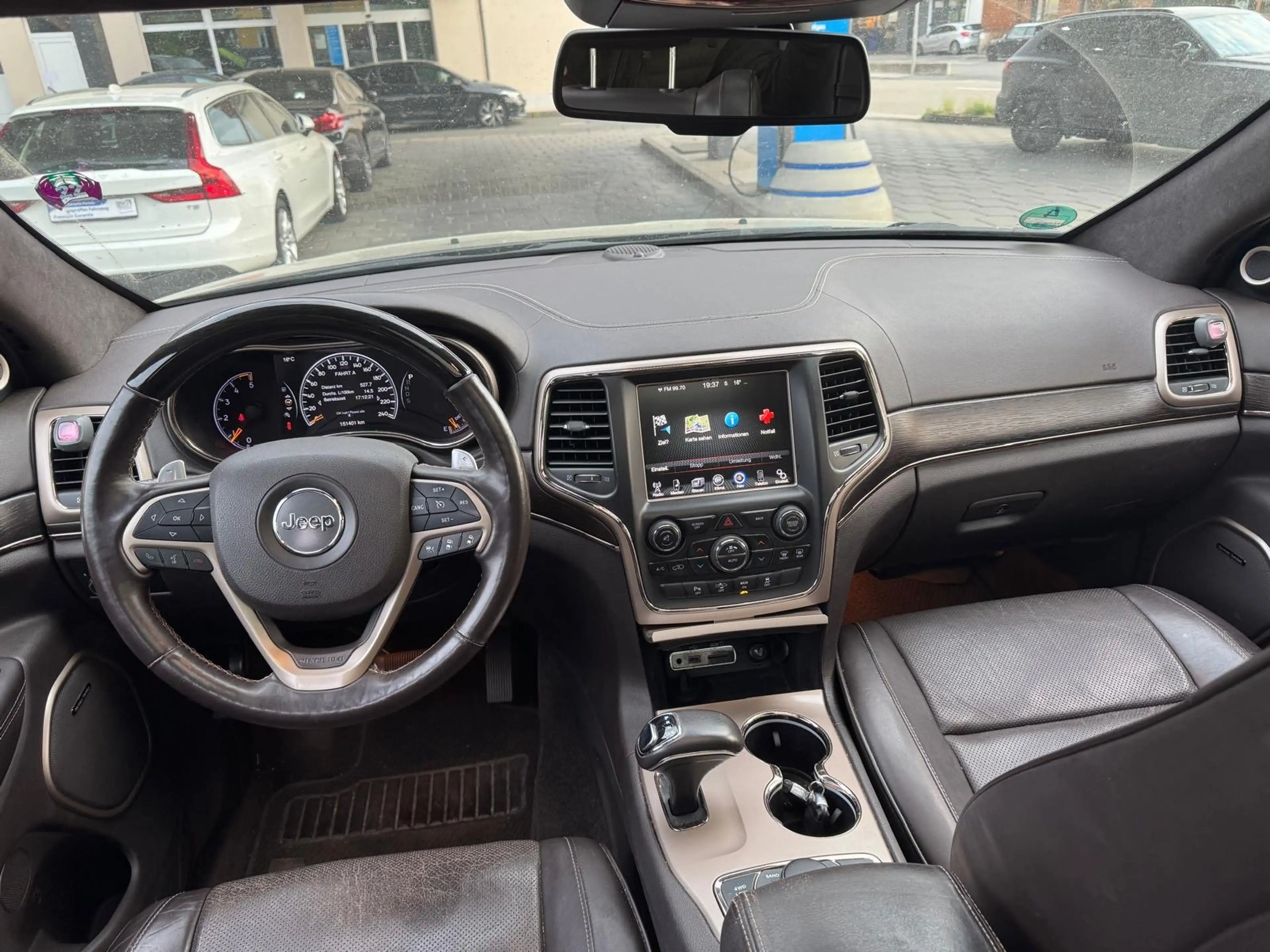 Jeep Grand Cherokee 3.0 CRD Summit Panoramadach "20 Alu Motorprobleme — photo 13