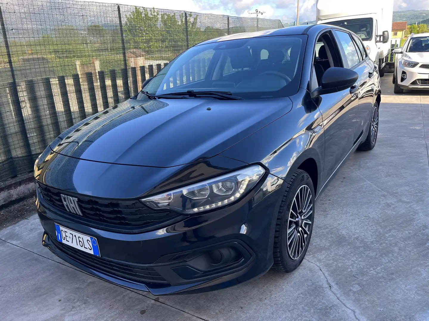 Fiat Tipo Tipo SW II 2021 SW 1.6 mjt Life s Negro - 1