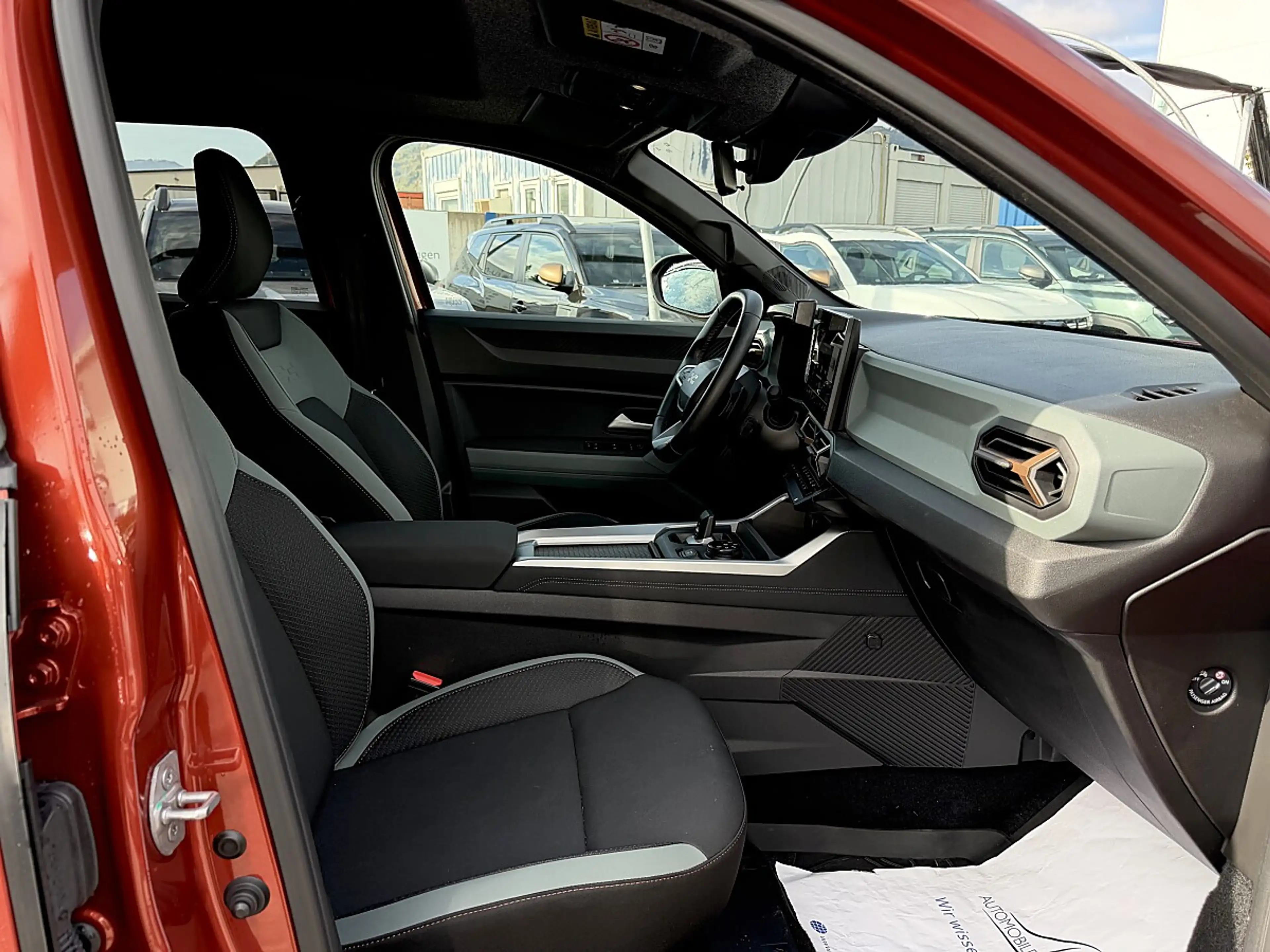 Dacia Bigster Extreme G-150 4x4 Automatik LED PDC Multi-View ... — photo 9