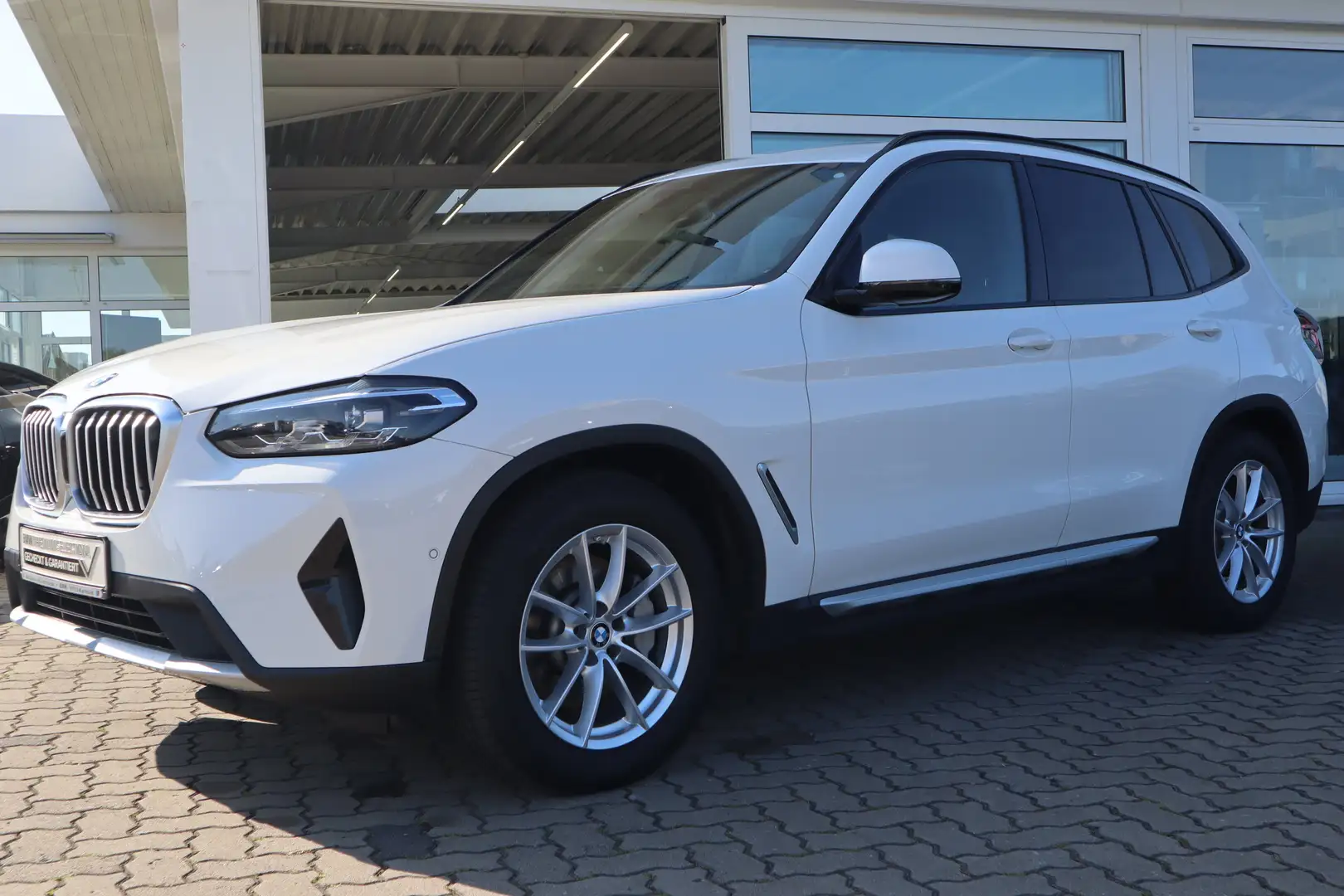 BMW X3 xDrive30d ZA/DAB/LED/WLAN/Pano.Dach/AHK/Shz Weiß - 1