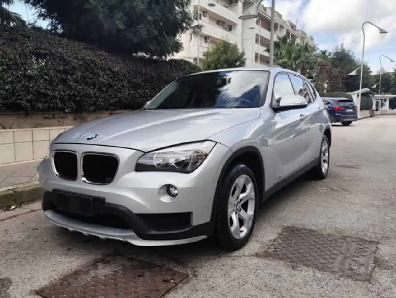 BMW iX1