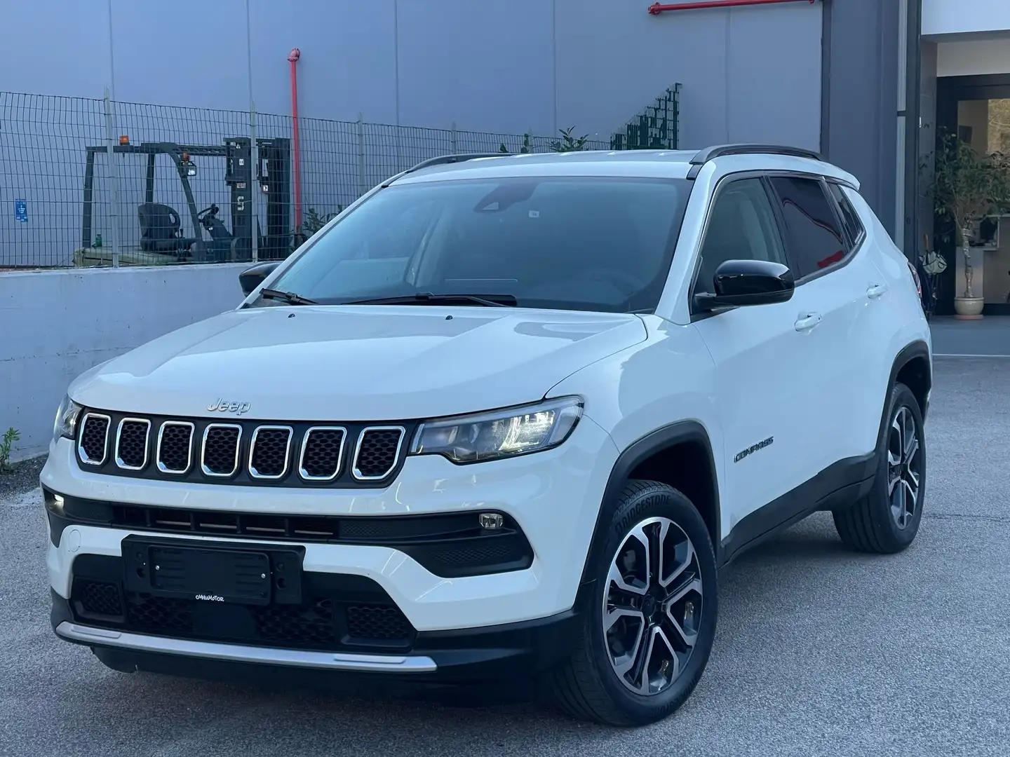 Jeep Compass 1.5 turbo t4 mhev Limited 2wd 130cv dct Bianco - 1