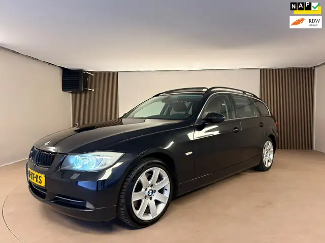 BMW 330 3-serie Touring 330xi Pano, Trekhaak, leder, M-pak