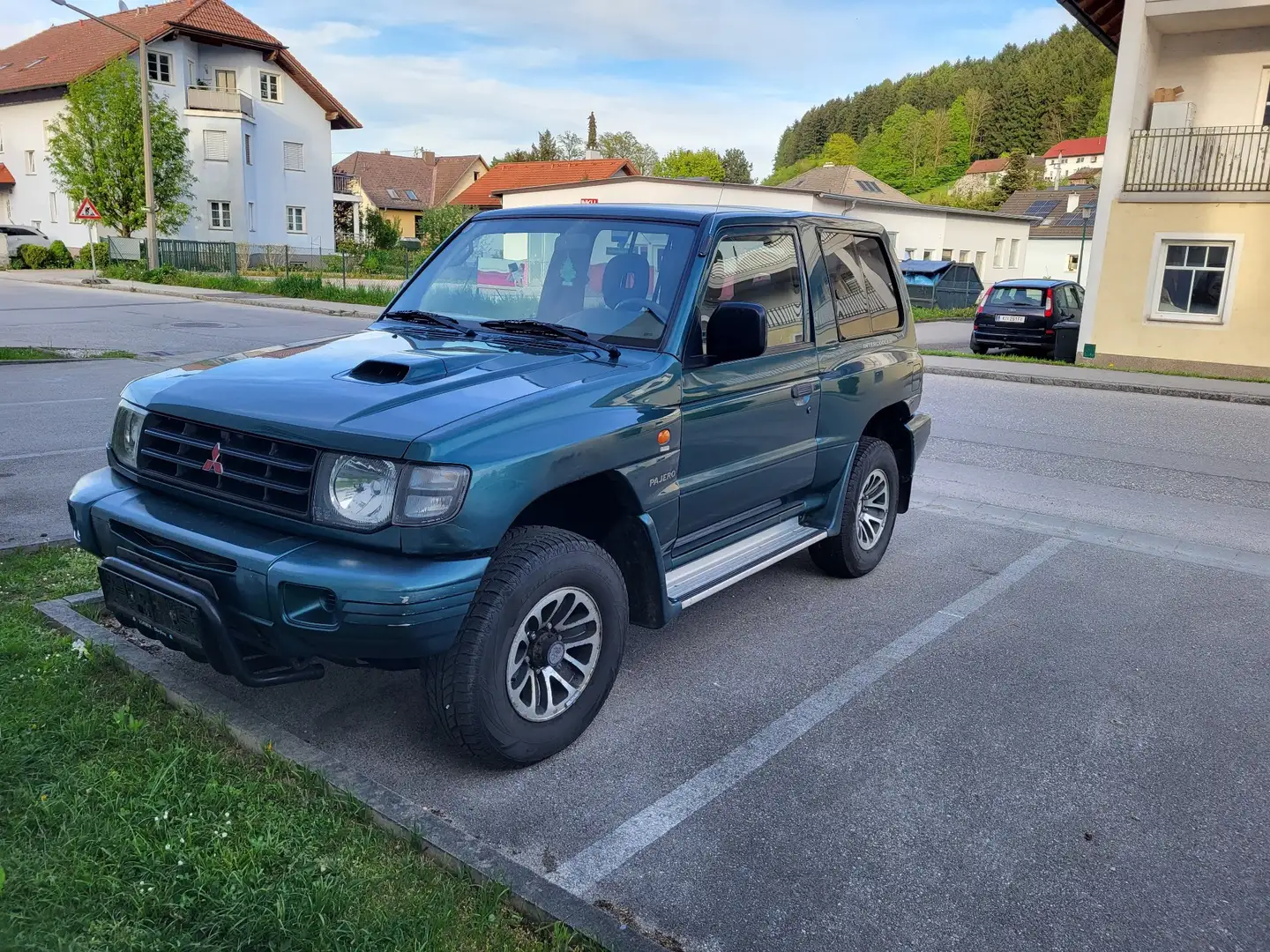 Mitsubishi Pajero 2.5 TD Classic - 1