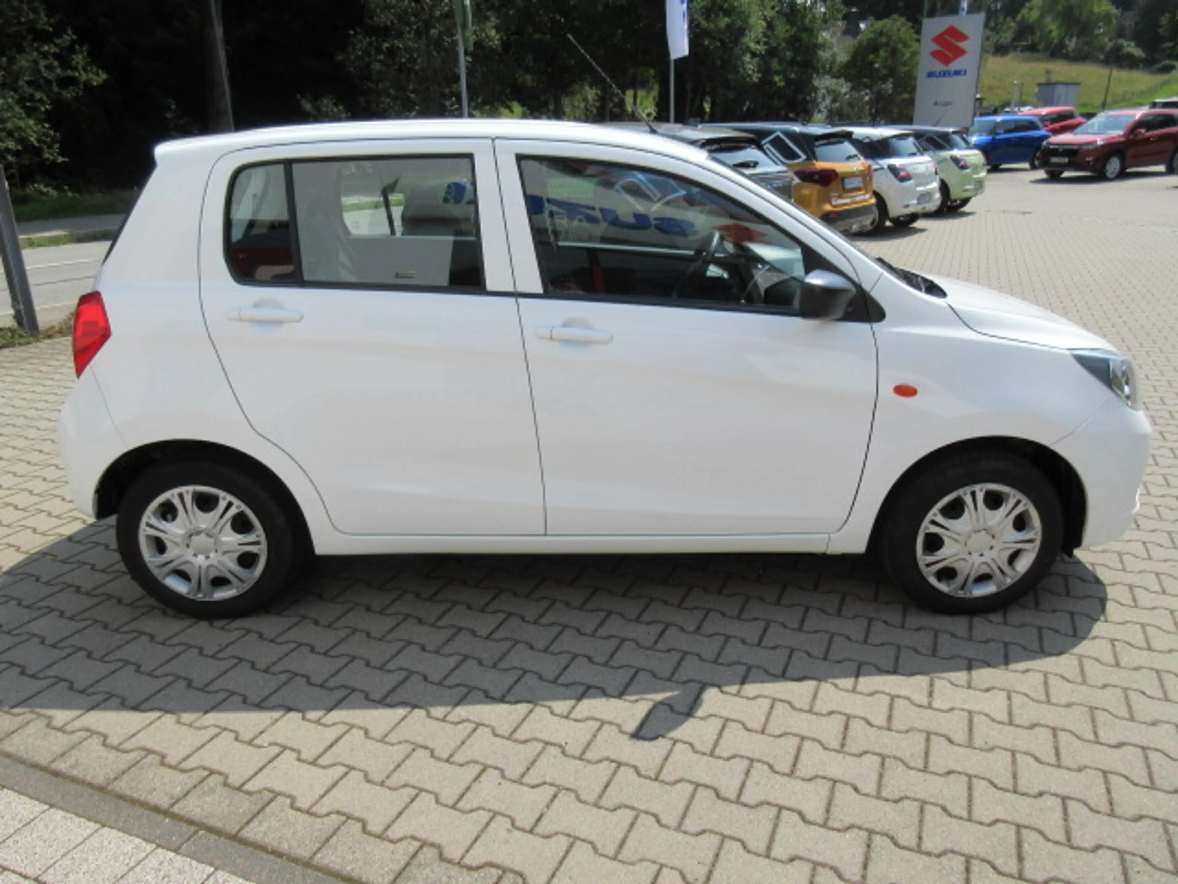 Suzuki Celerio Celerio 1.0 Club — photo 7
