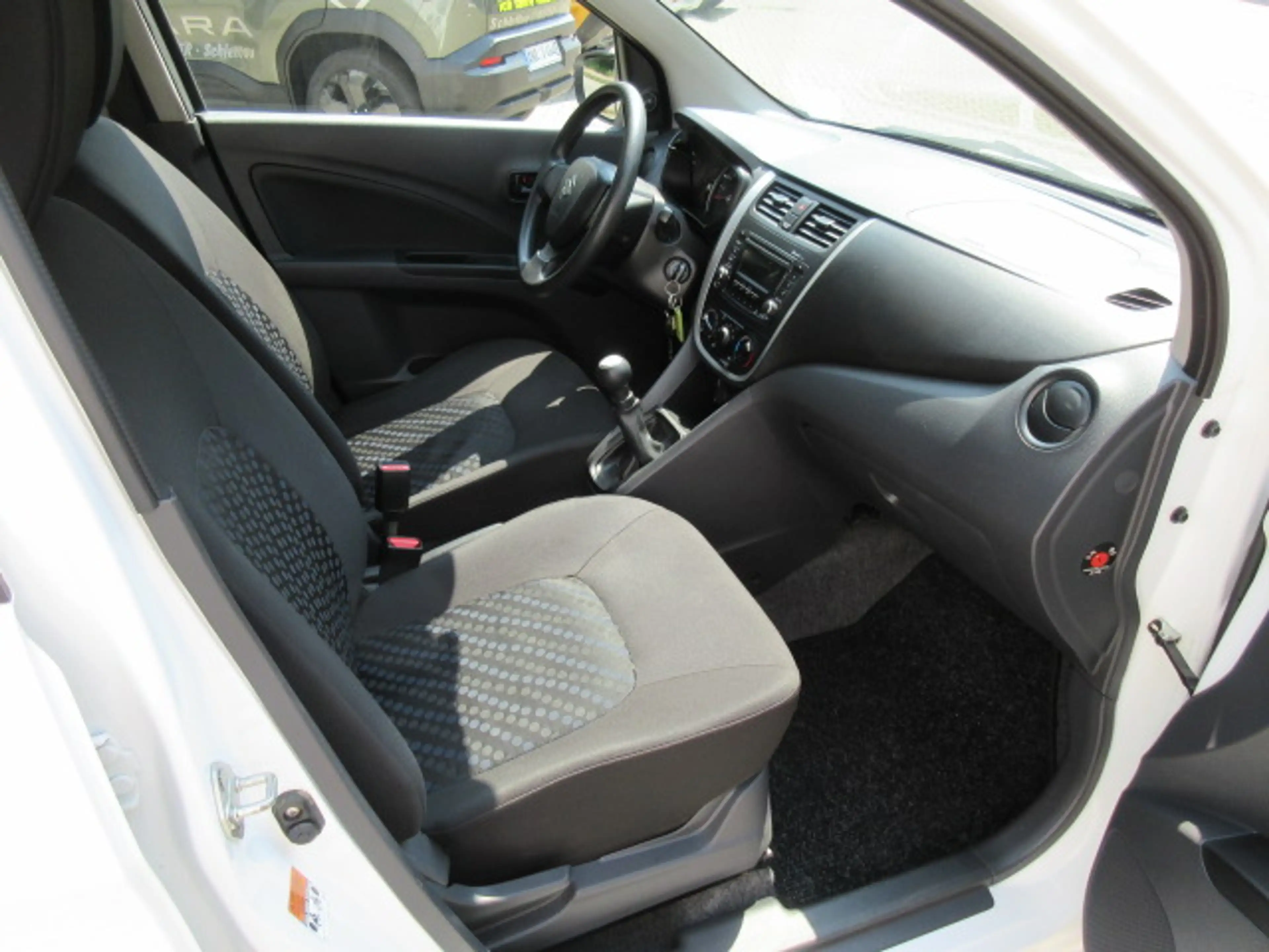 Suzuki Celerio Celerio 1.0 Club — photo 13