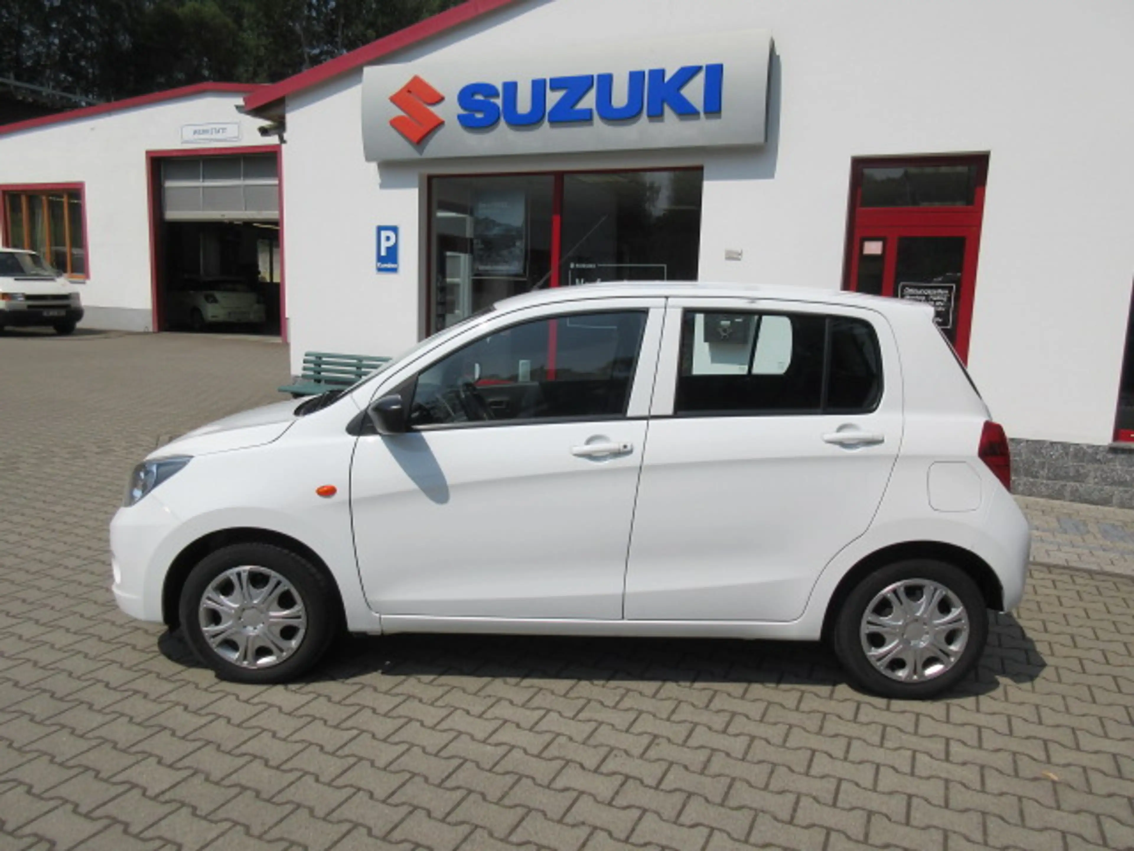 Suzuki Celerio Celerio 1.0 Club — photo 3