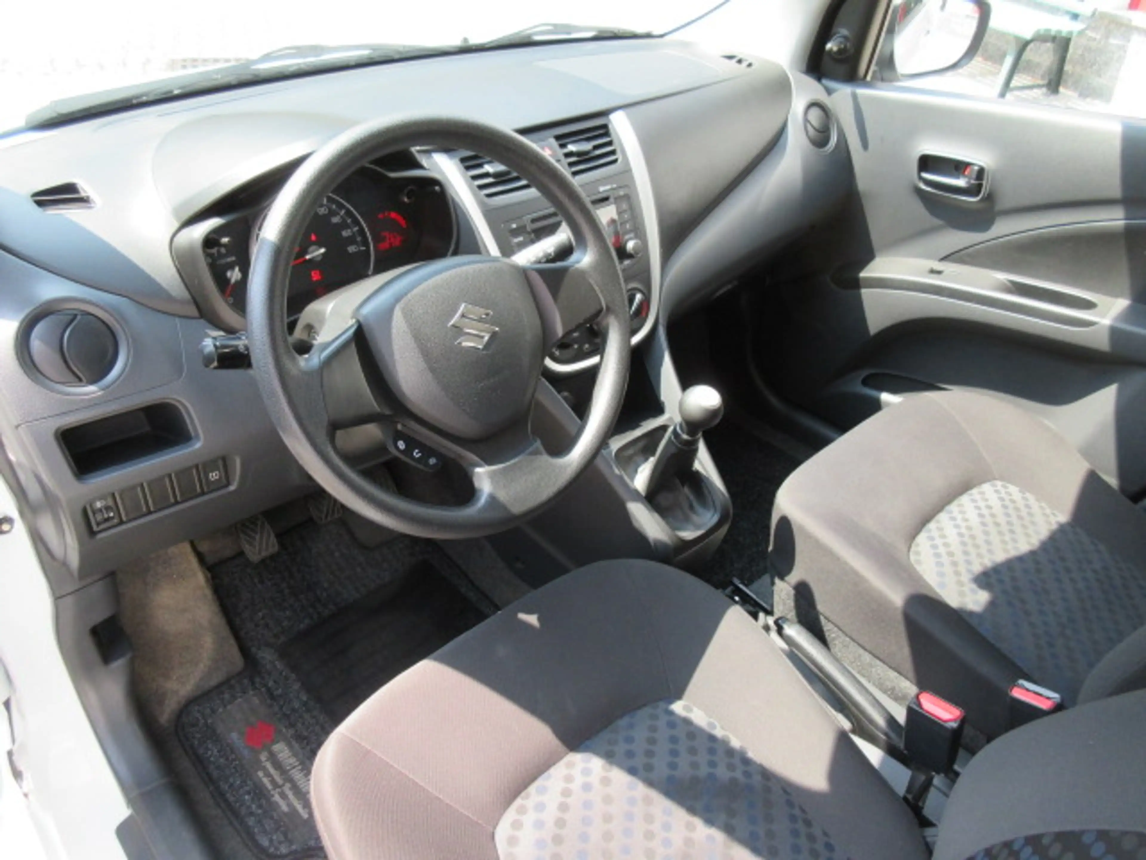 Suzuki Celerio Celerio 1.0 Club — photo 10