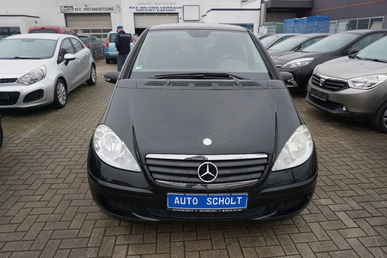 Mercedes-Benz A 150 A Elegance Schwarz - 2