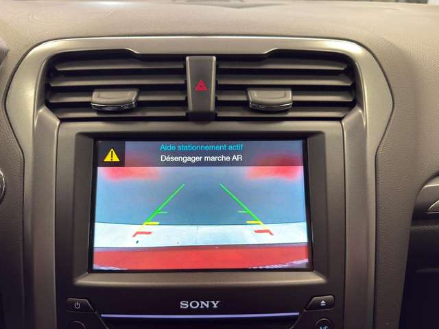 Ford Mondeo — photo 16